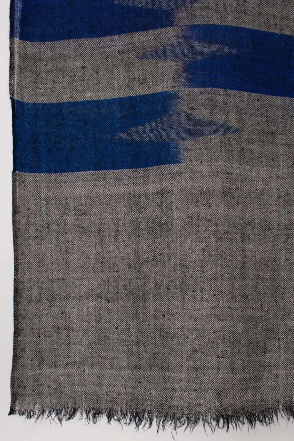 SYRACUSE - 28x80" Shahkaar