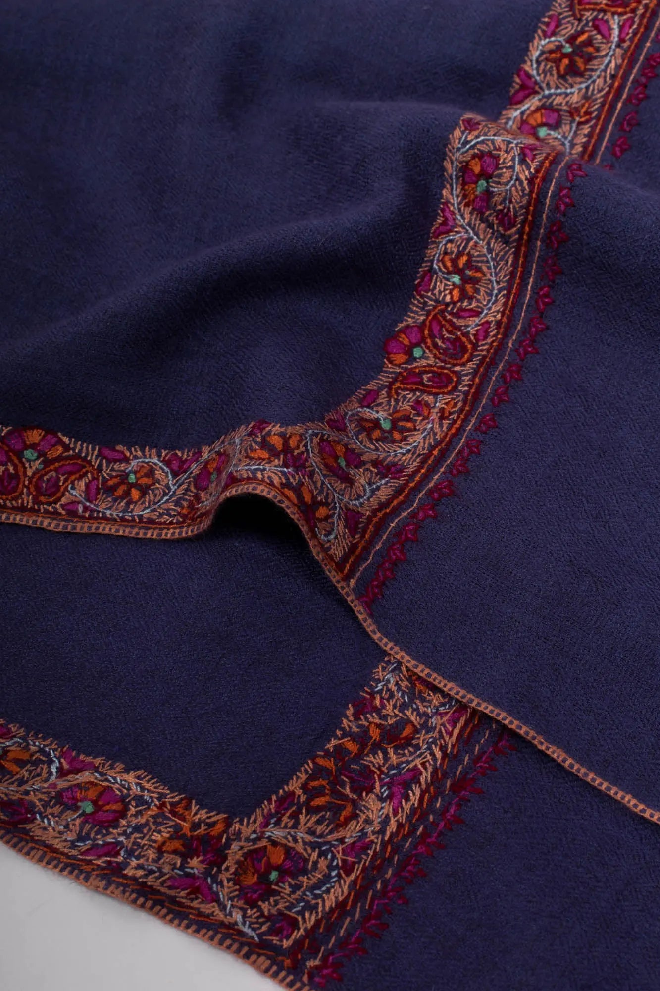 WINNIPEG Purple Hashia Cashmere Embroidered Shawl Shahkaar