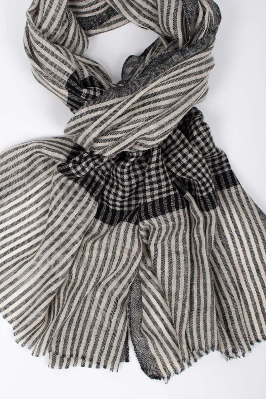 ZOIE - 28x80" Shahkaar