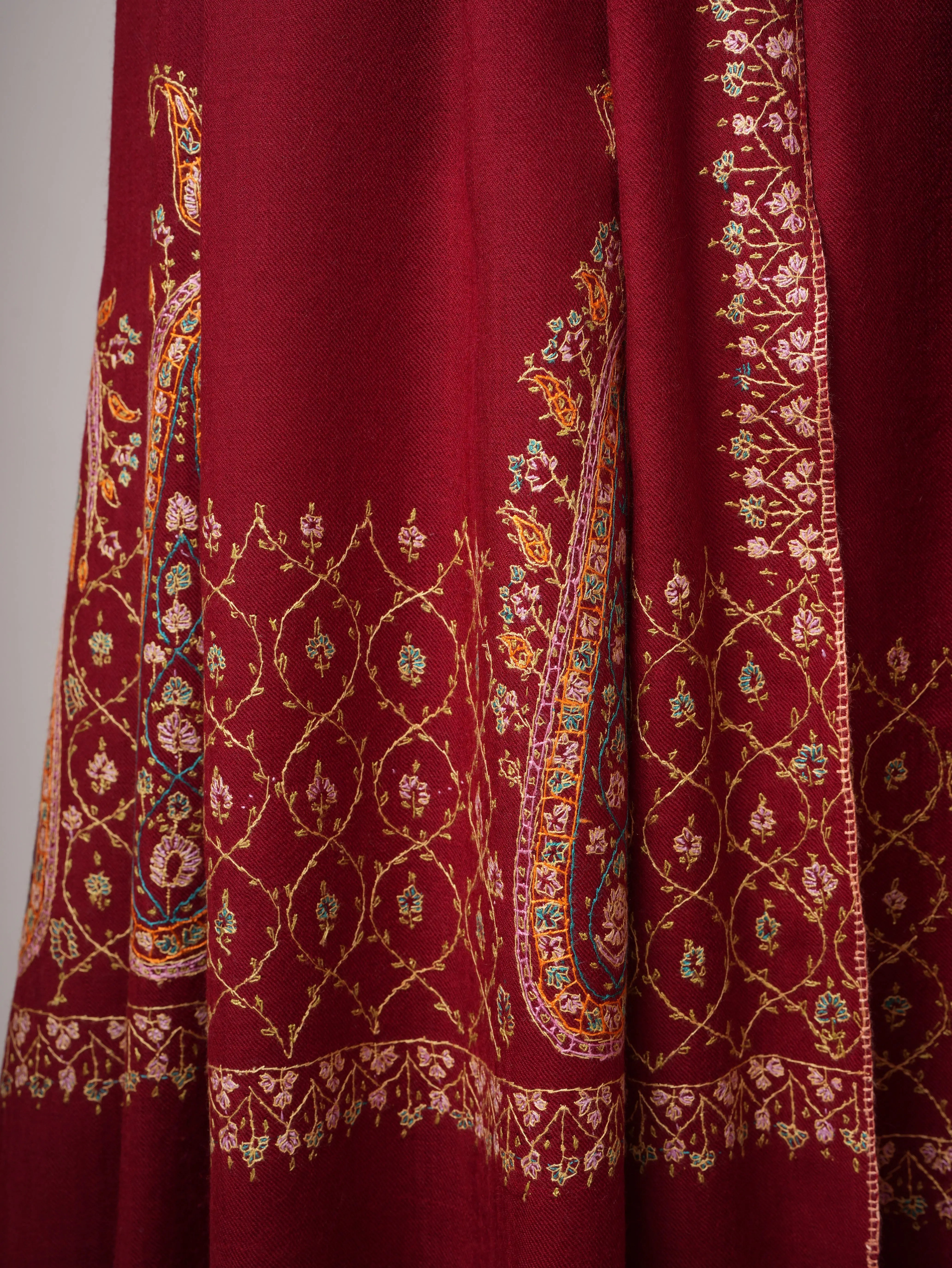 Artisan Crafted Fine Wool Shawl with Intricate Hand Stitching Shahkaar