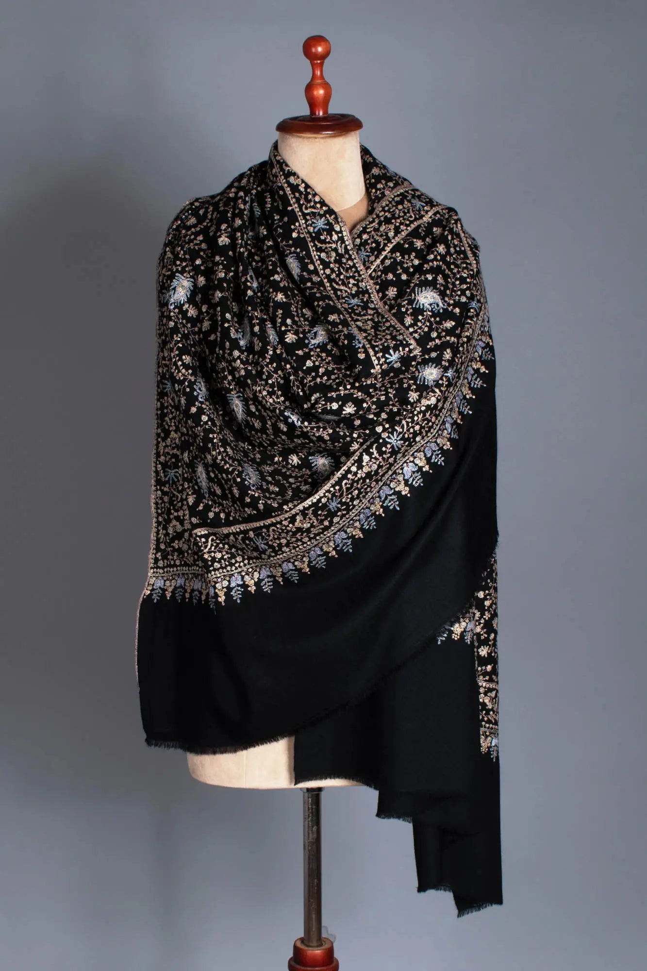 Black Pashmina Shawl In Sozni Jali - PENRYN Shahkaar
