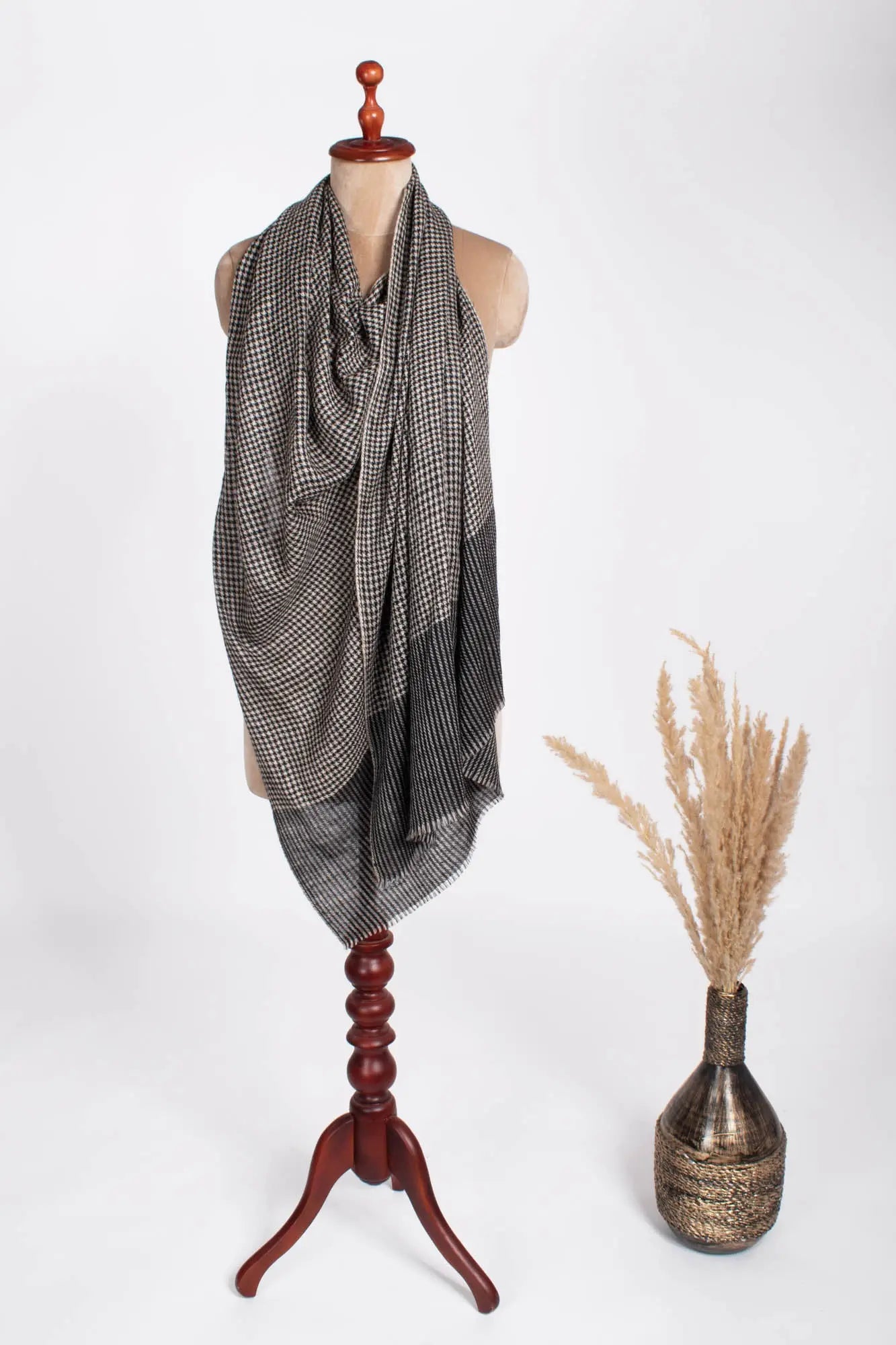 Black and White Houndstooth Cashmere Neck Scarf - CROSSETT Shahkaar