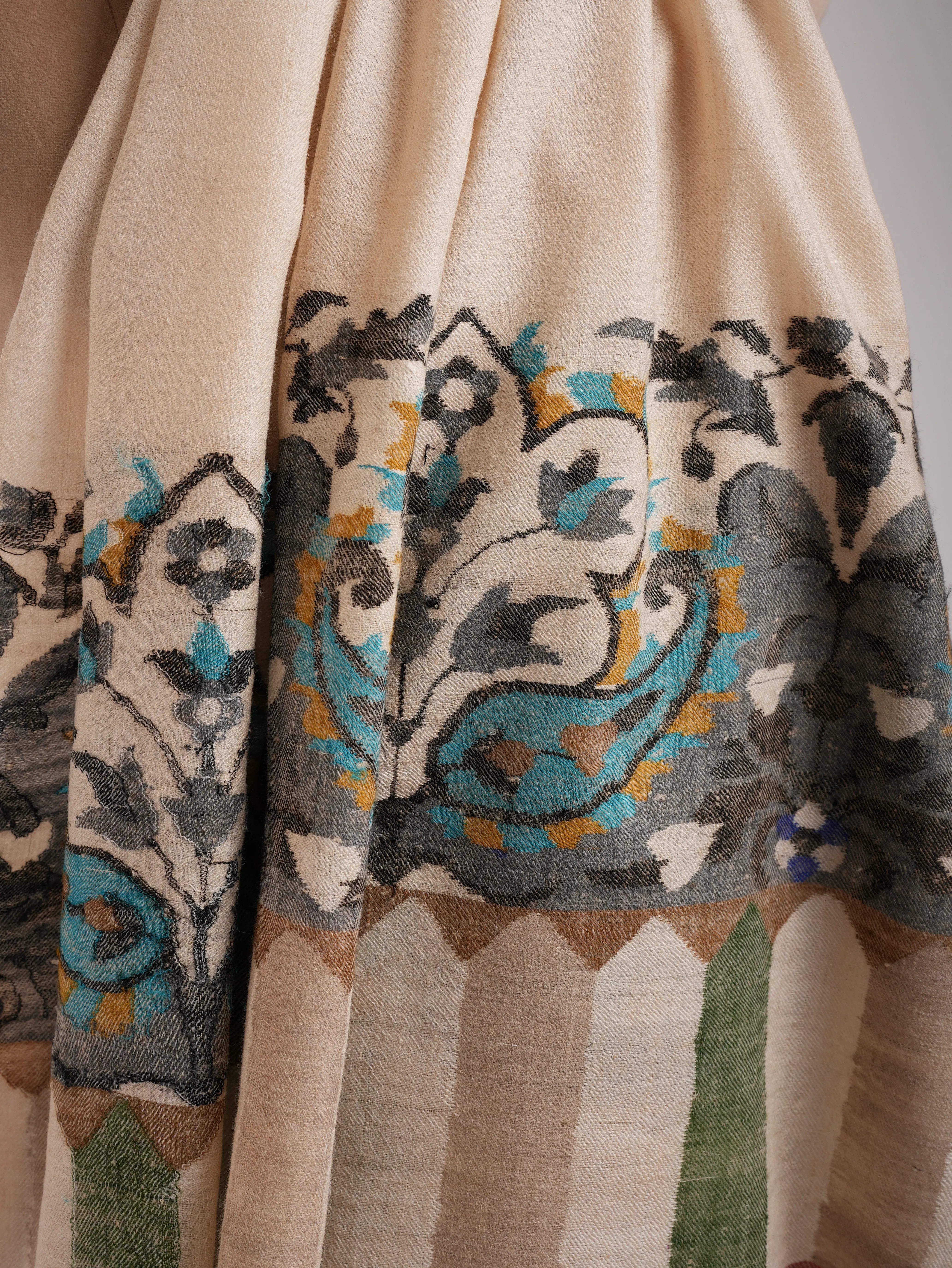 Bulky Oversized Pure Pashmina Kani Wrap Shahkaar