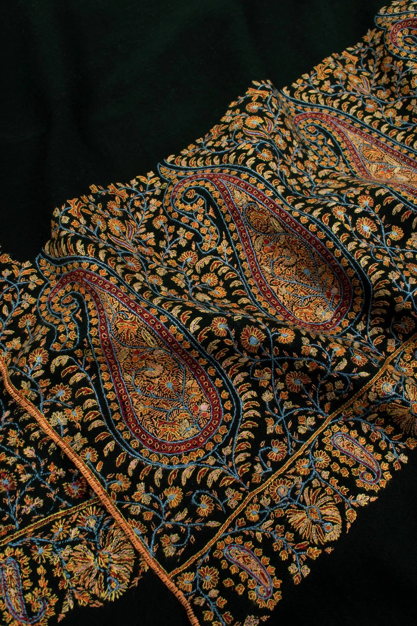 Deep Green Palla Embroidered Pashmina Shawl - NEWTOWN Shahkaar