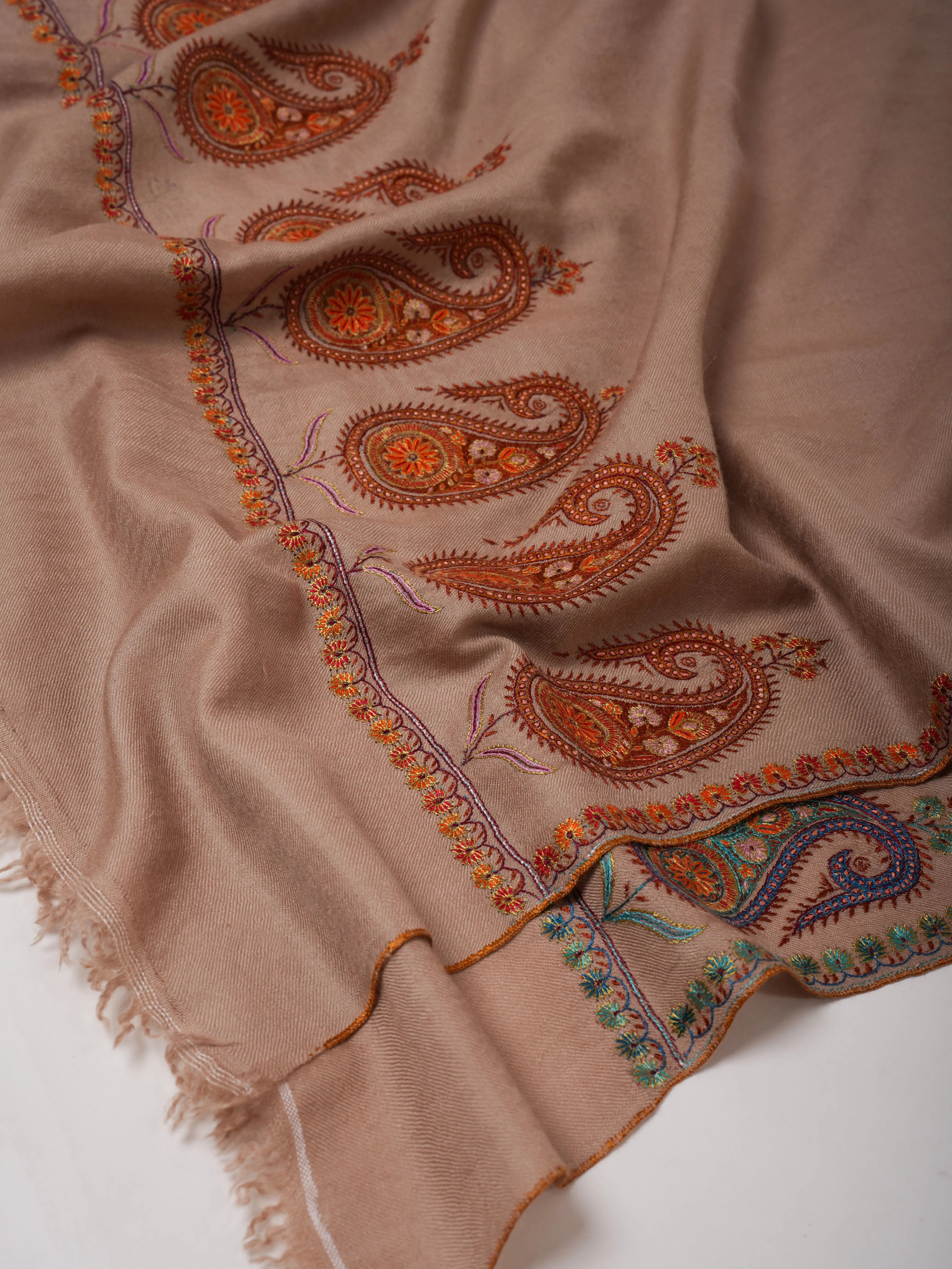 Dorukha Embroidery using Mulberry Silk On Pashmina - DAL Shahkaar