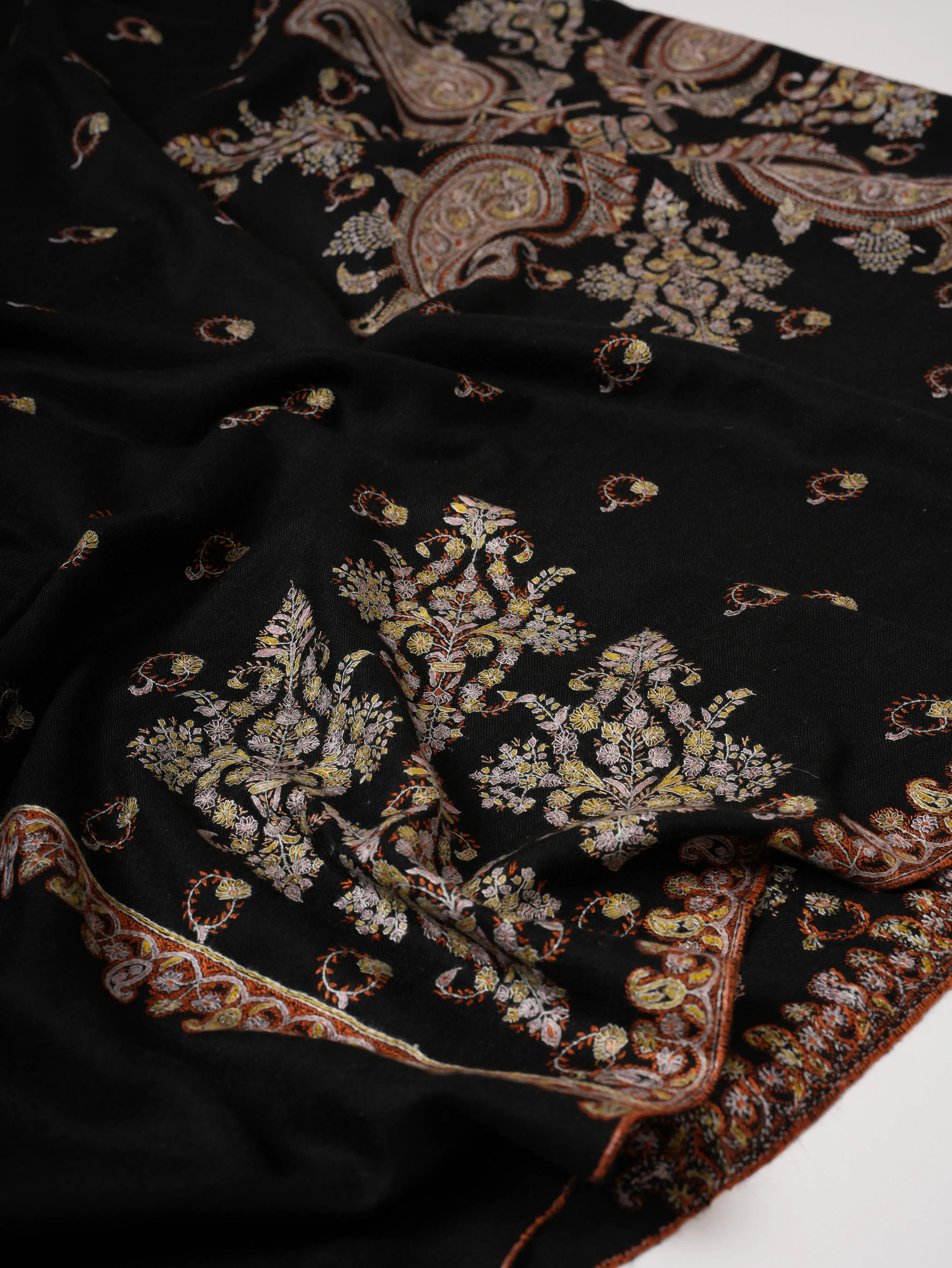 Black Sozni Embroidered Authentic Pashmina Shawl Shahkaar