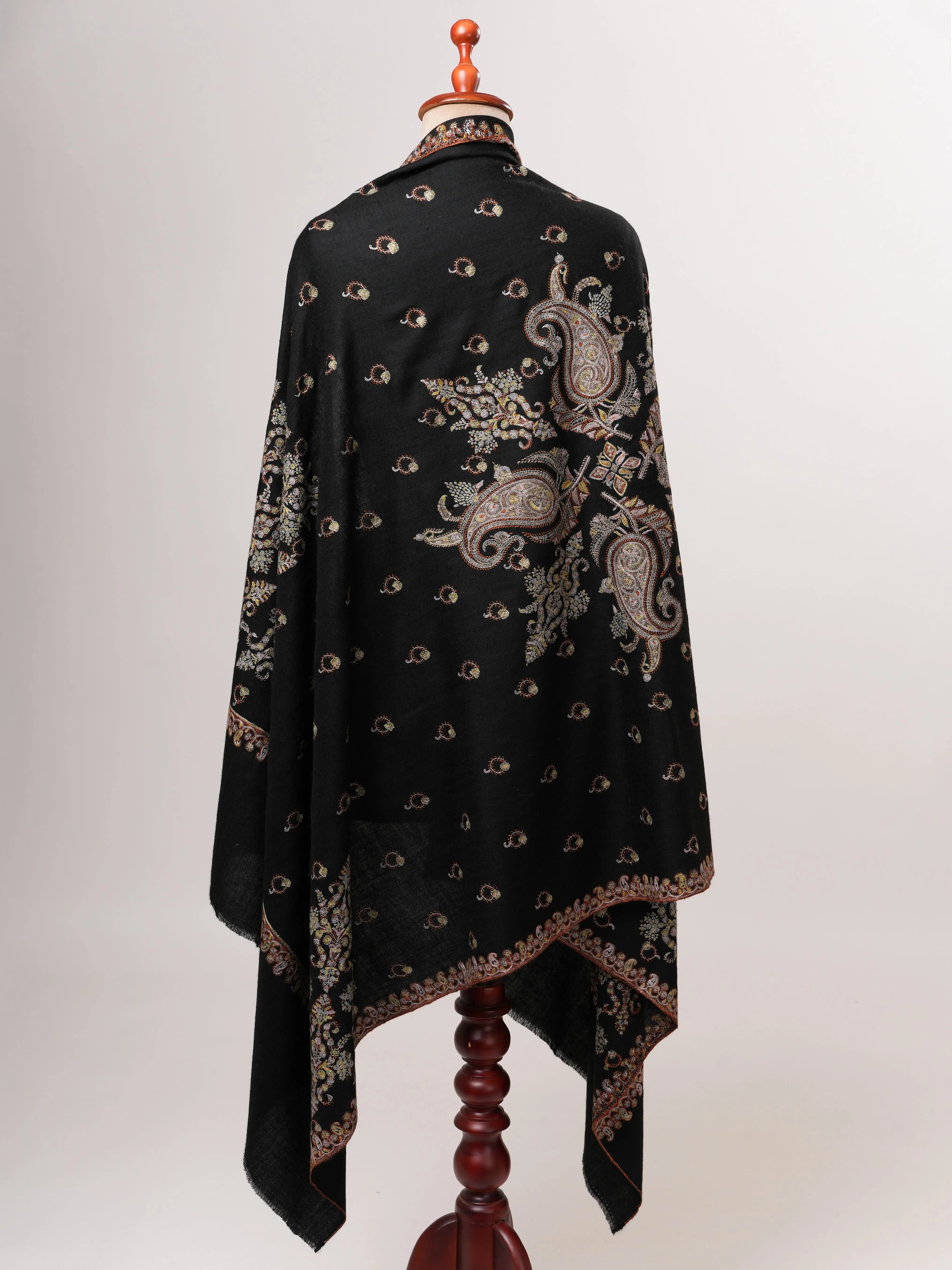 Black Sozni Embroidered Authentic Pashmina Shawl Shahkaar