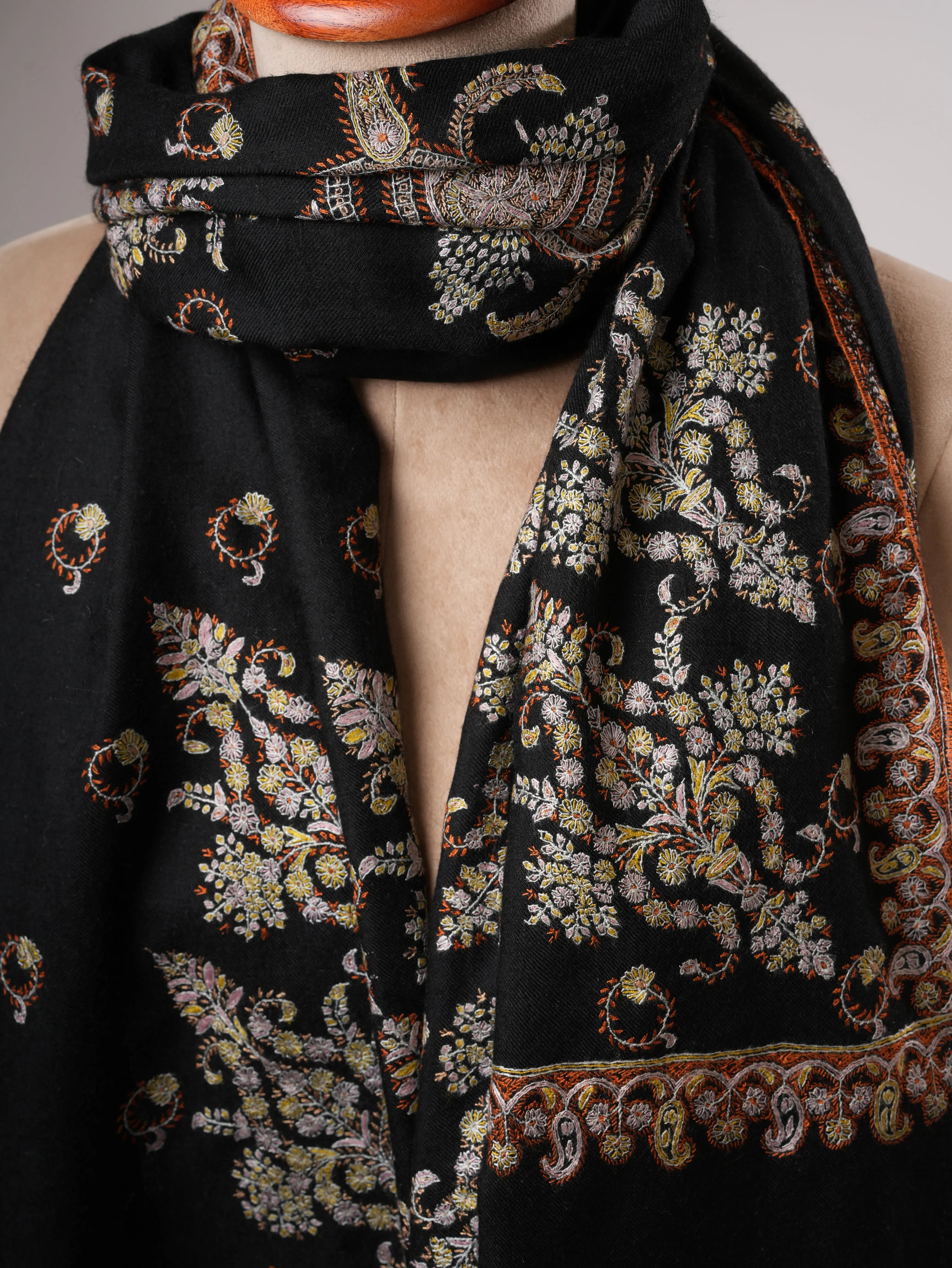Black Sozni Embroidered Authentic Pashmina Shawl Shahkaar