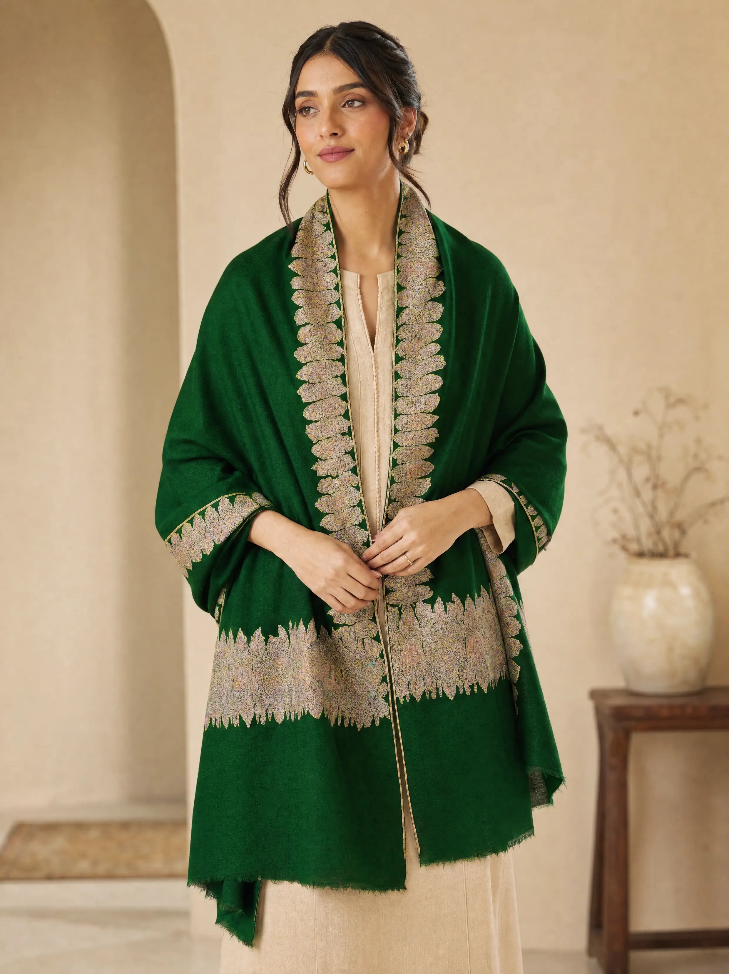 Emerald Green Handspun Daurdar Pure Pashmina Shawl Shahkaar.com