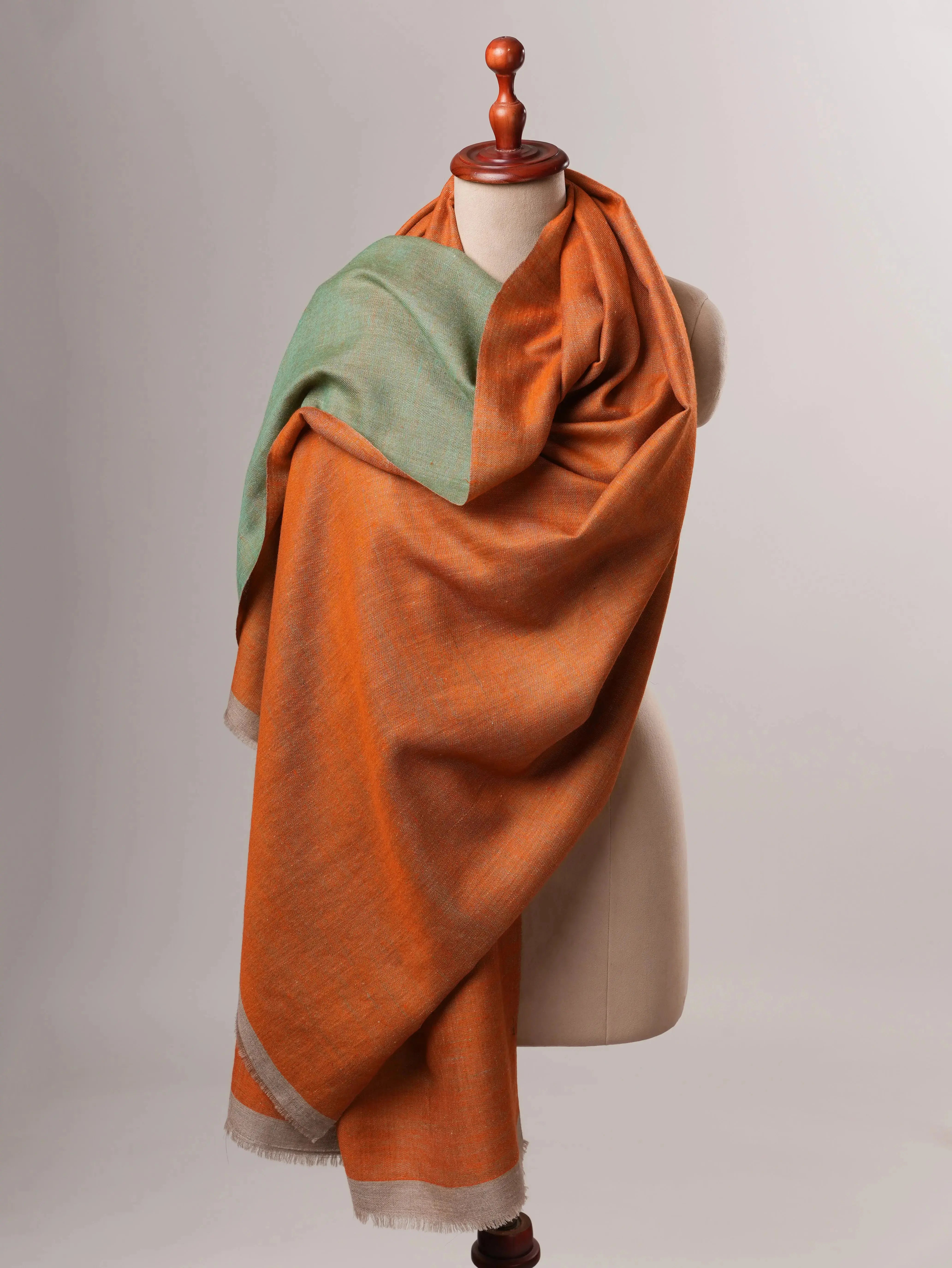Featherlight Dual Tone Handwoven Pashmina Shawl Shahkaar