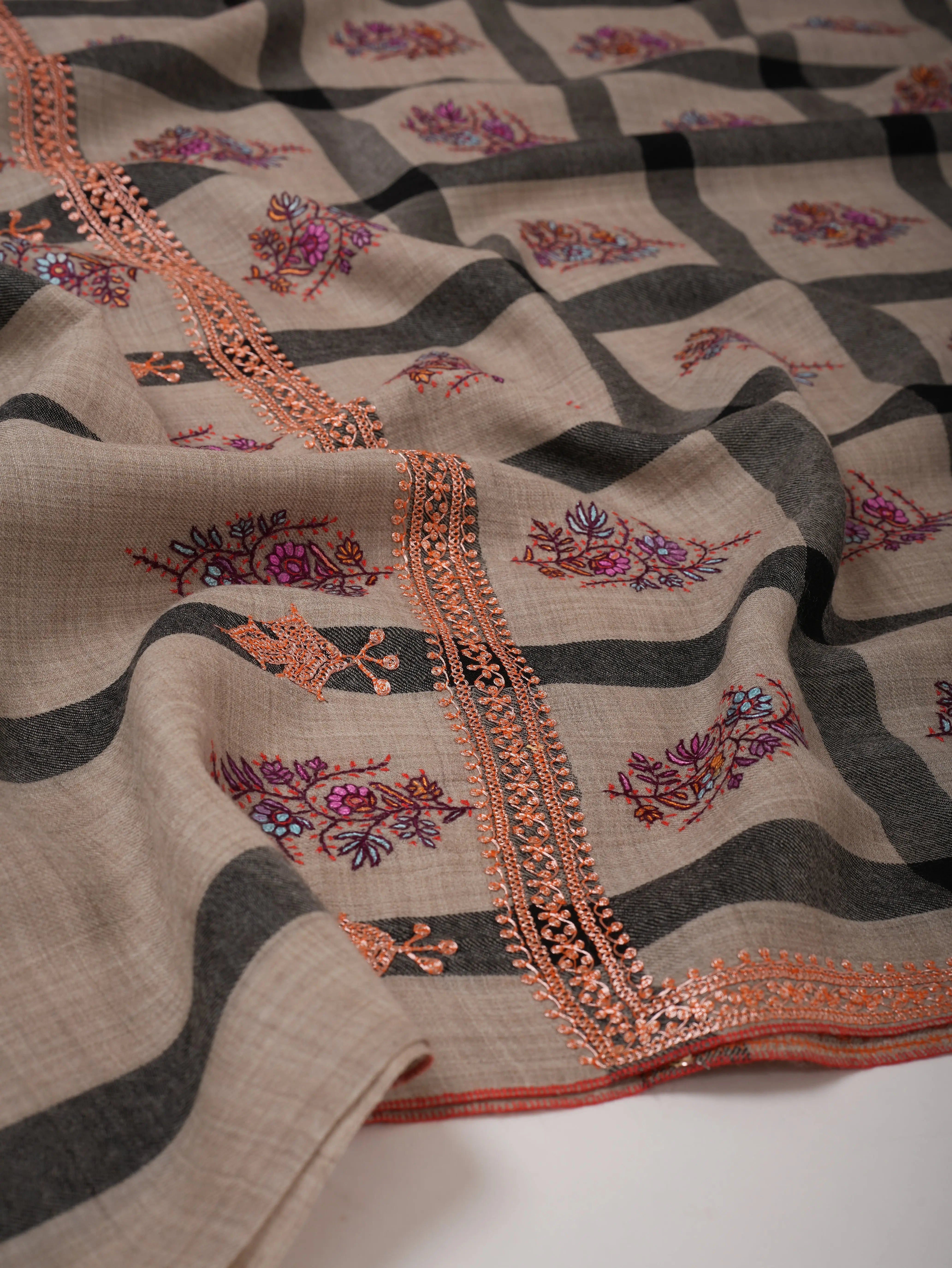 Fine Wool Shawl with Hand Embroidered Tilla Work Shahkaar