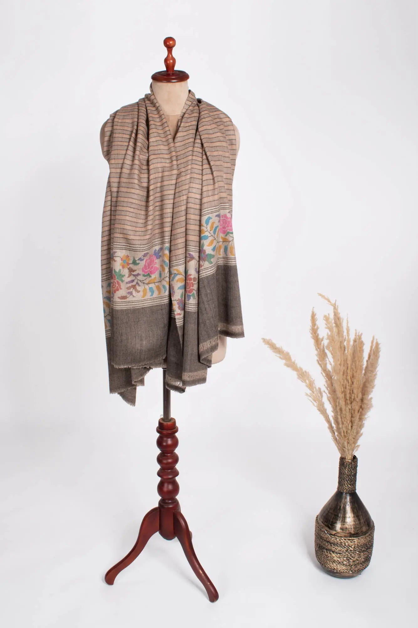 Floral Kani Pashmina Shawl with Stripes - GLOBE Shahkaar