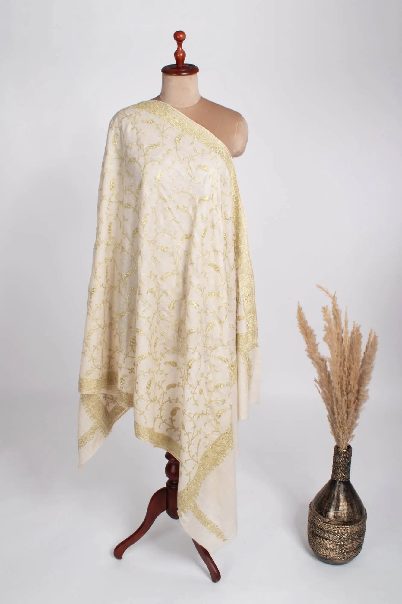 Gi Certified Hand Spun Tilla Embroidered Shawl - WAILUKU Shahkaar