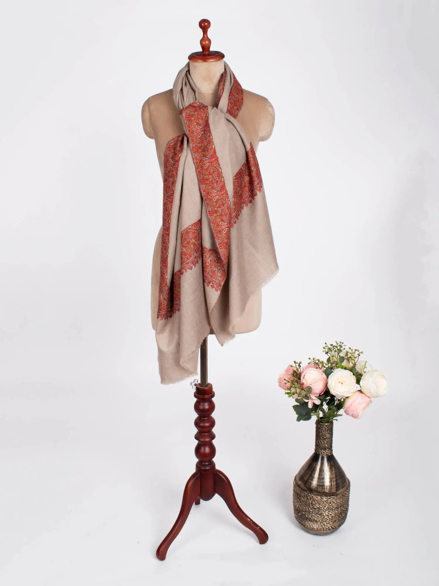 Grey Daur Dar Luxurious Pashmina Shawl Shahkaar