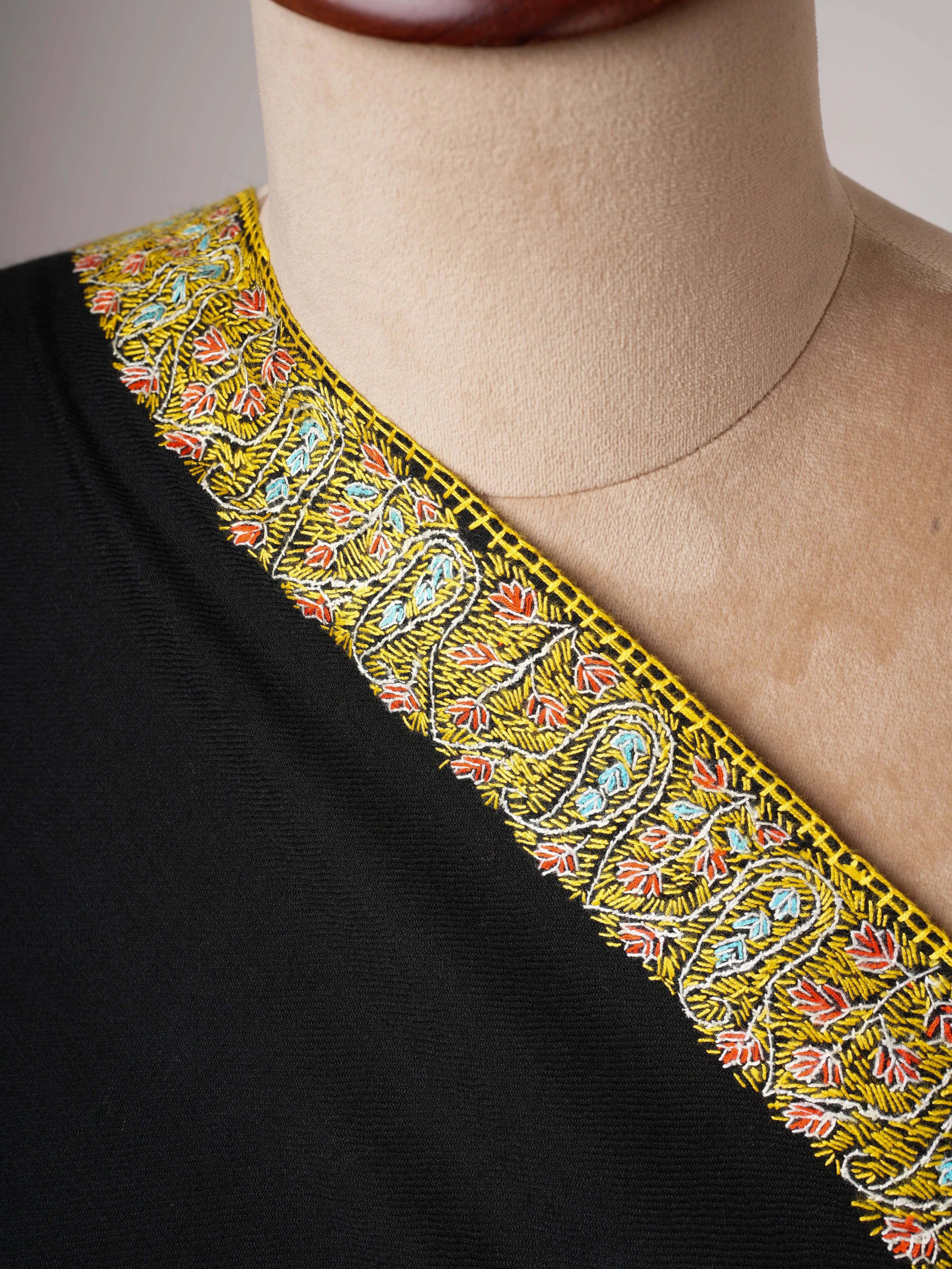 Hand Embroidered Black Shawl in Fine Wool with Neemdaur Border Shahkaar
