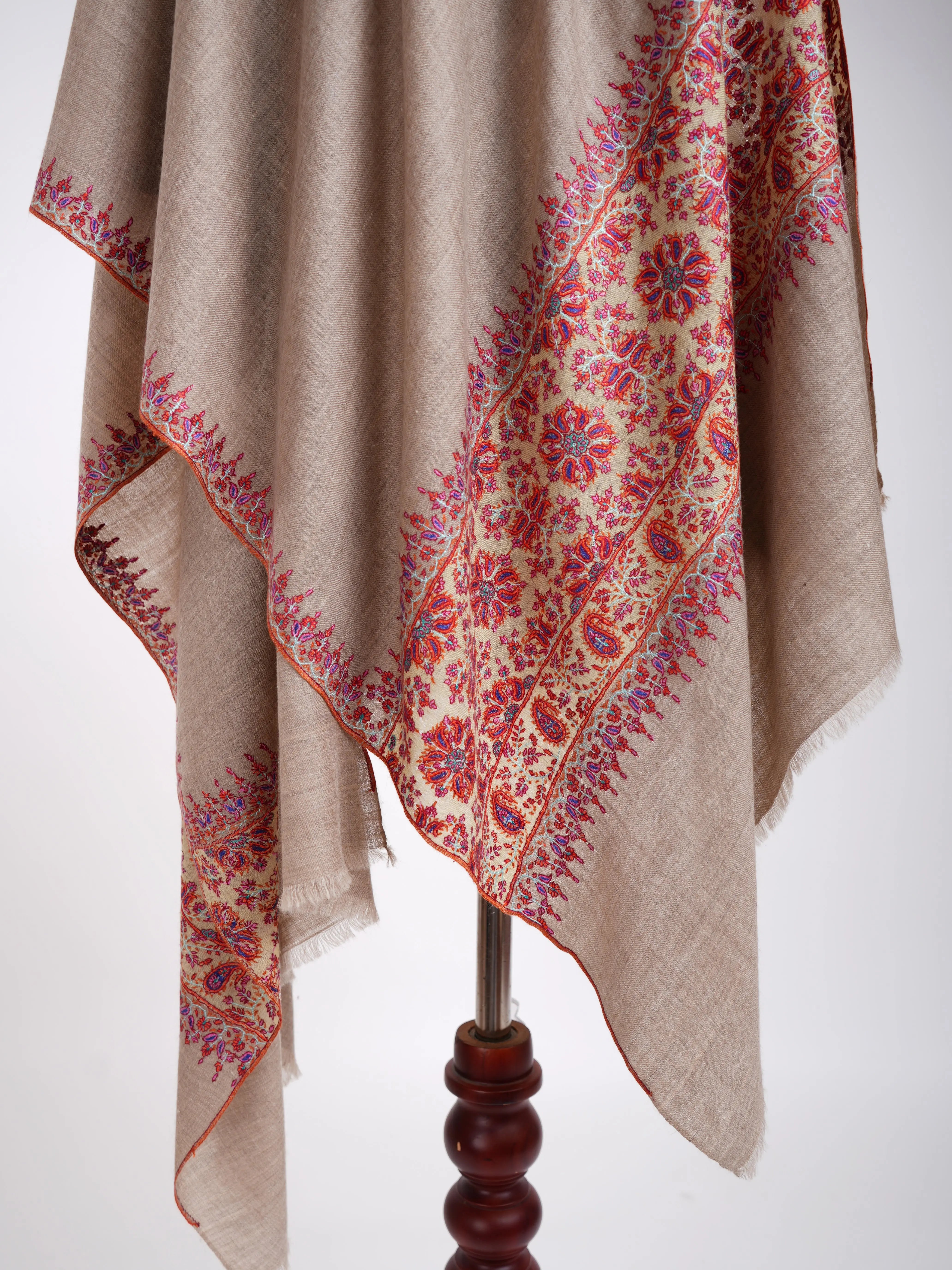 Hand Sozni Embroidered Pure Pashmina Stole Shahkaar