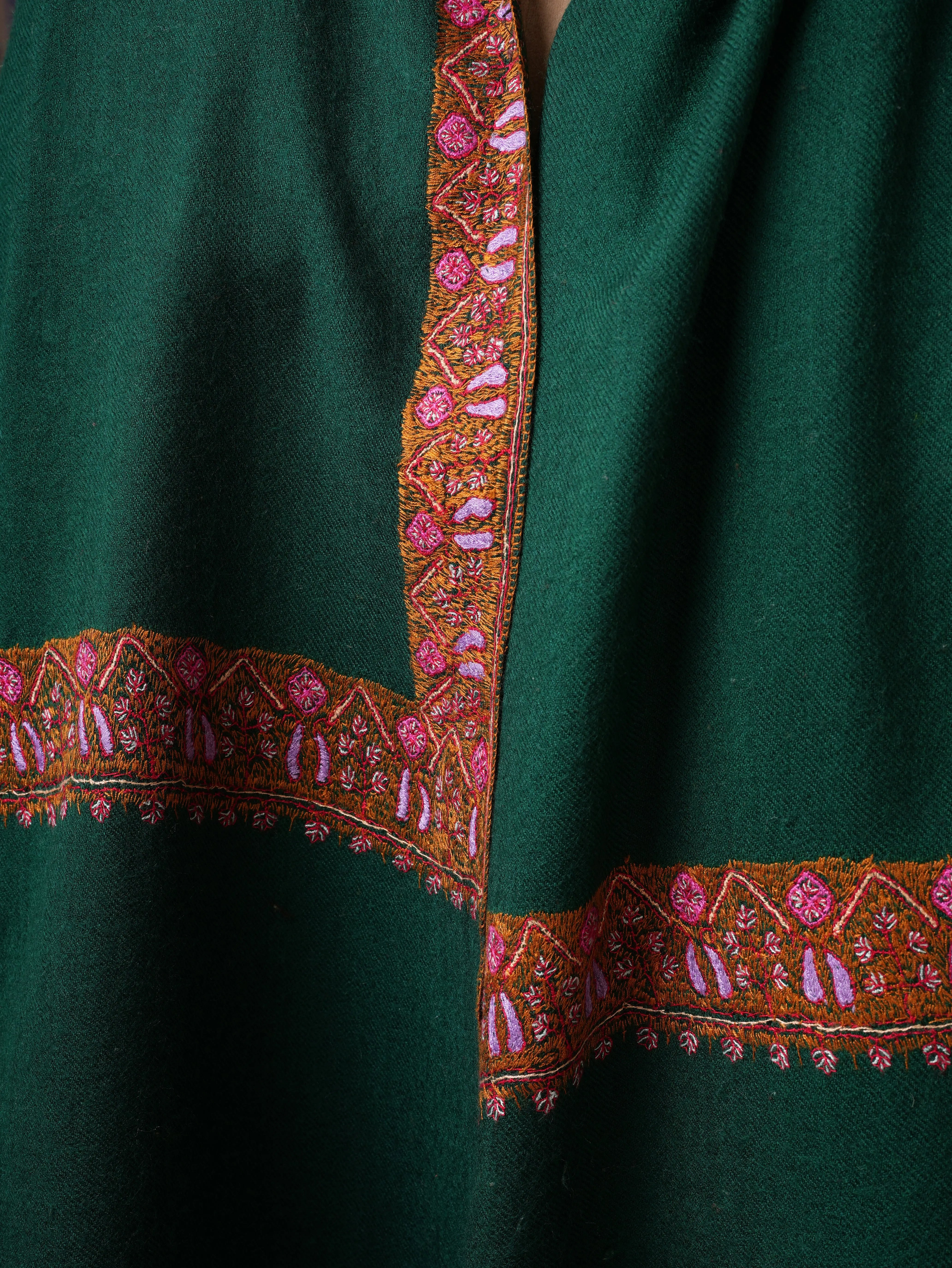 Hand embroidered Green Neemdaur Woolen Kashmiri Shawl Shahkaar