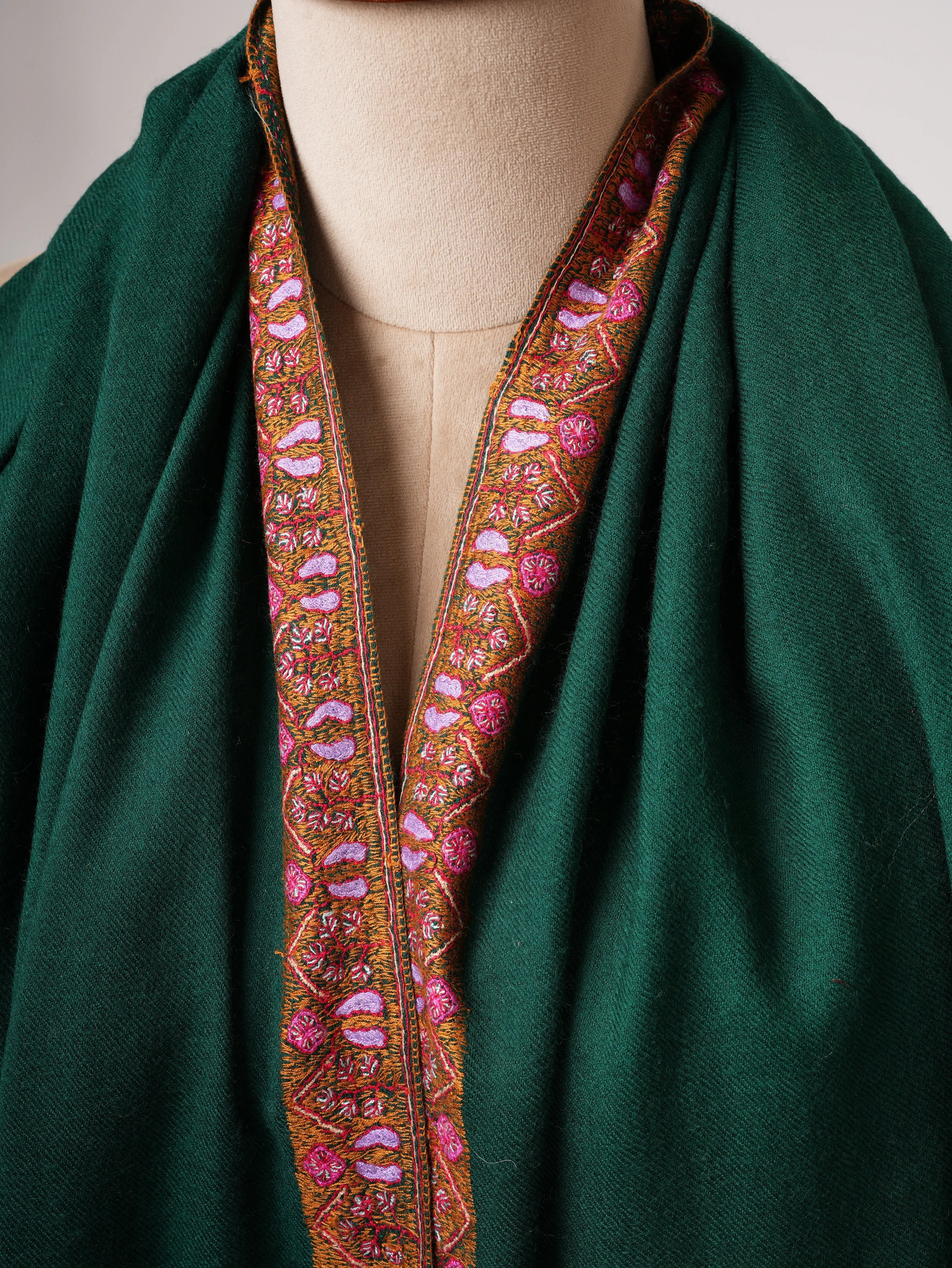 Hand embroidered Green Neemdaur Woolen Kashmiri Shawl Shahkaar