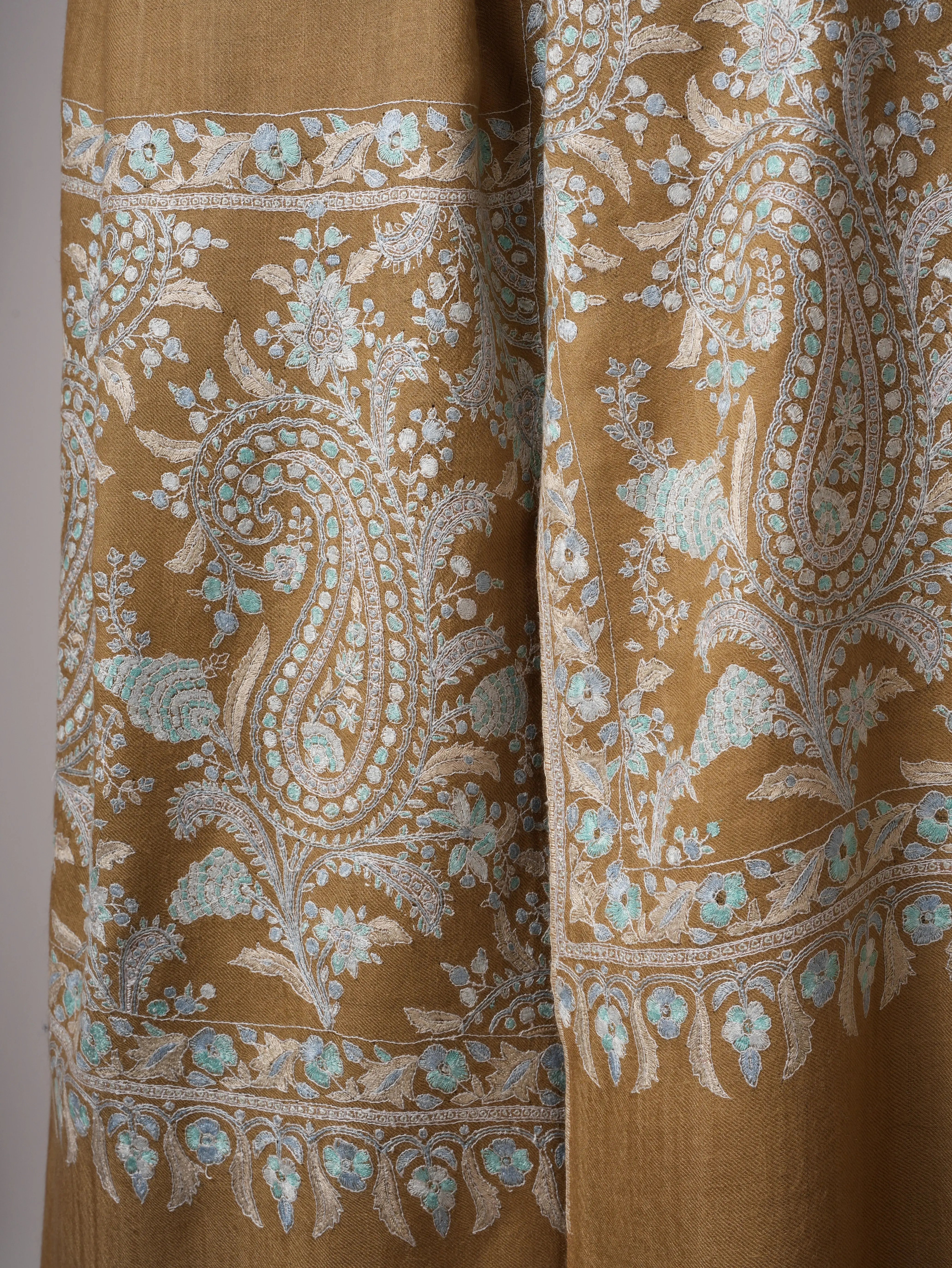 Handloomed Paisley Palla Embroidered Pashmina Shawl – Timeless Elegance Shahkaar