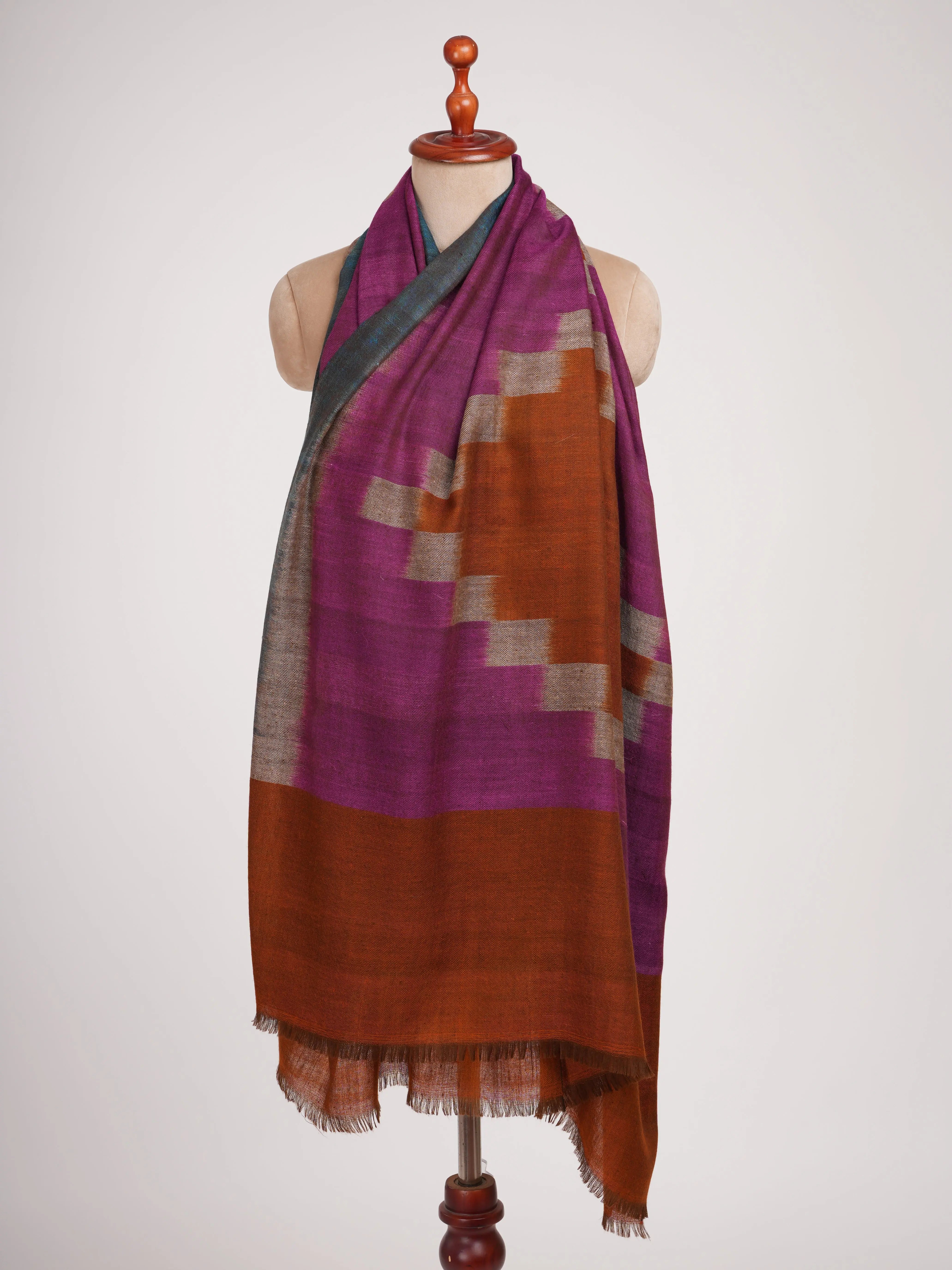 Handwoven Contemporary Kashmiri Pashmina Shawl Shahkaar