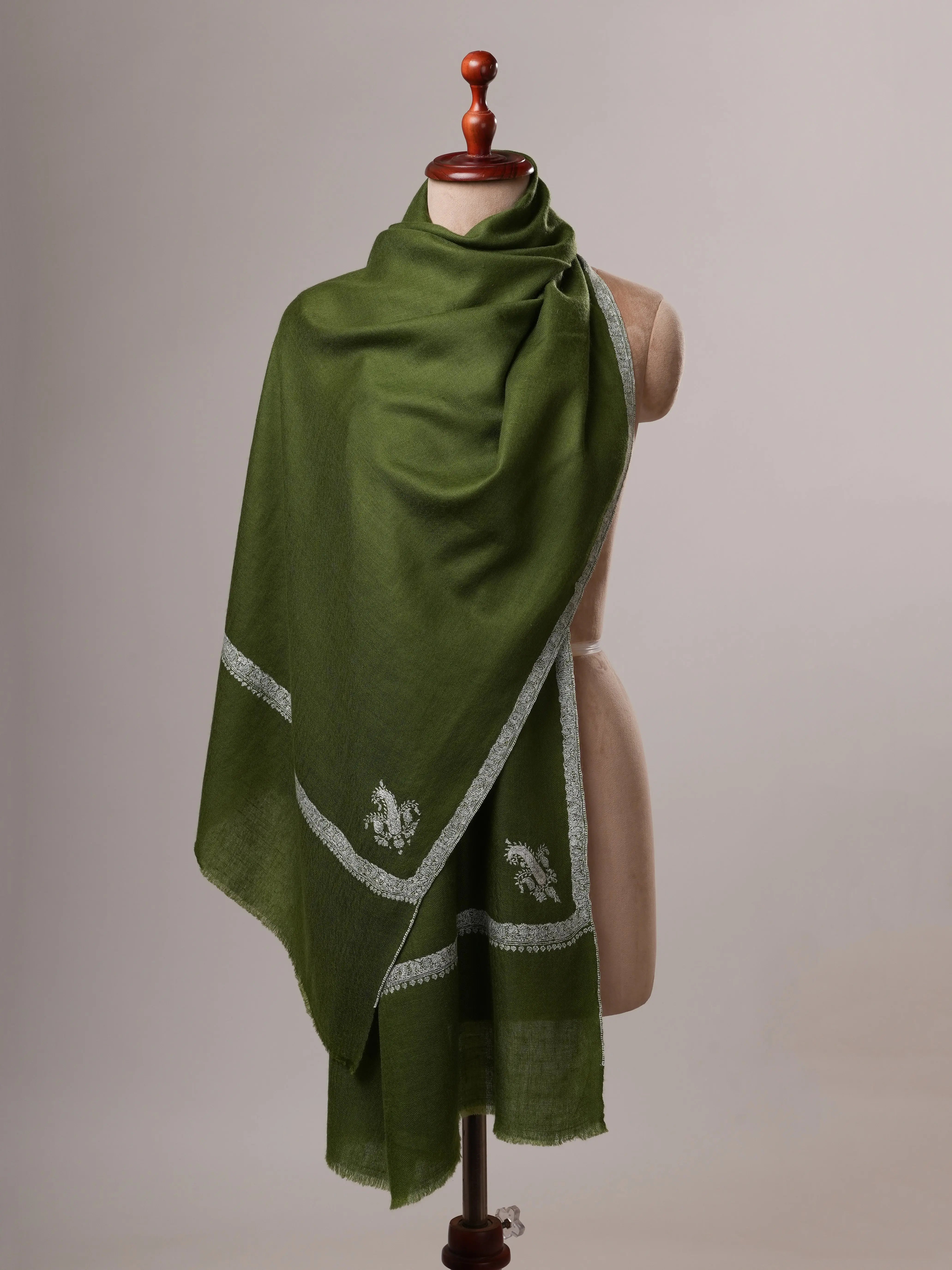Handwoven Kashmiri Cashmere Scarf with Classic Hashia Embroidery Shahkaar