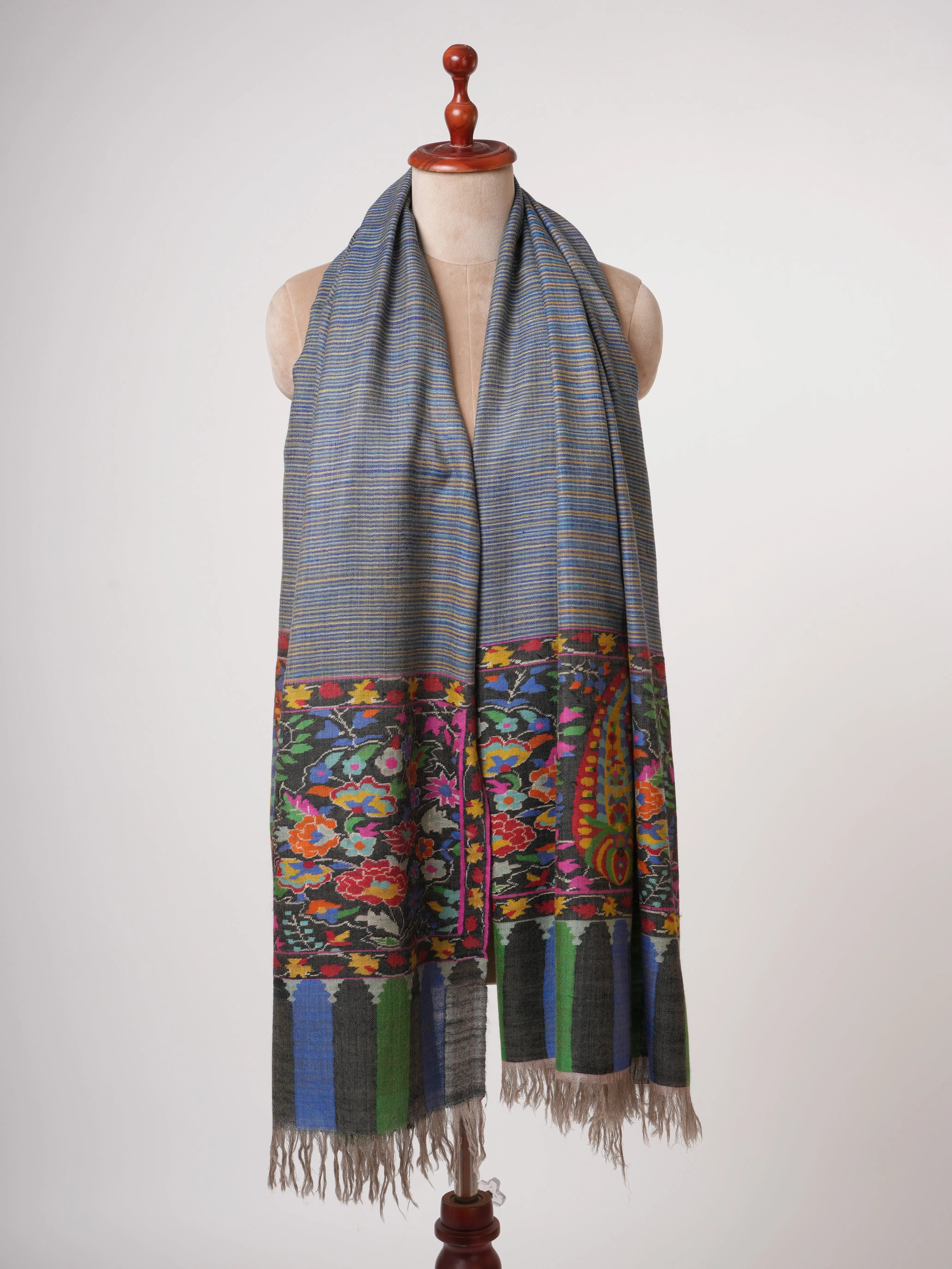 Handwoven Kashmiri Kani Pashmina Shawl with Traditional Motifs Shahkaar