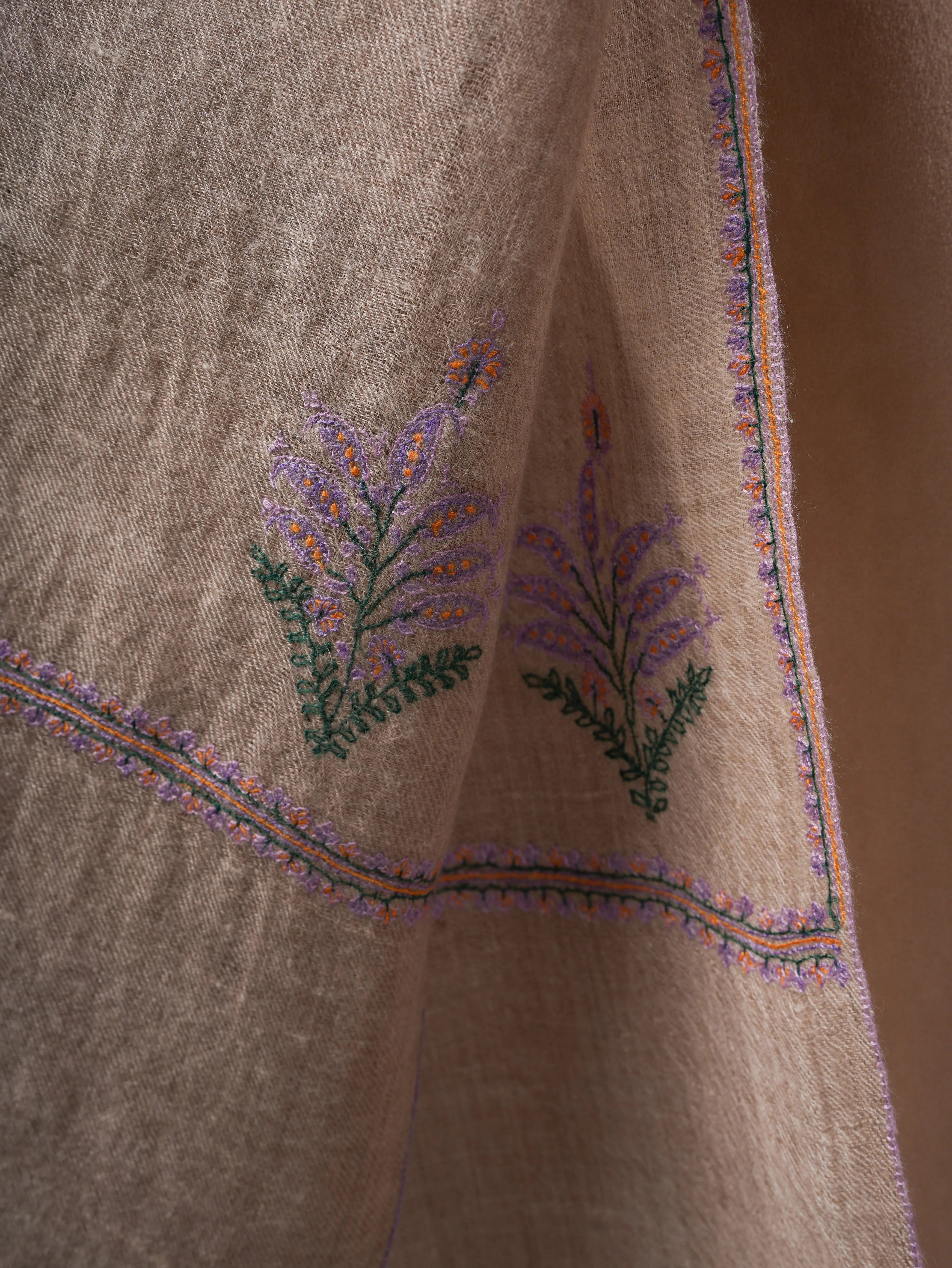 Handwoven Natural Grey Cashmere Scarf with Traditional Buteh Shahkaar