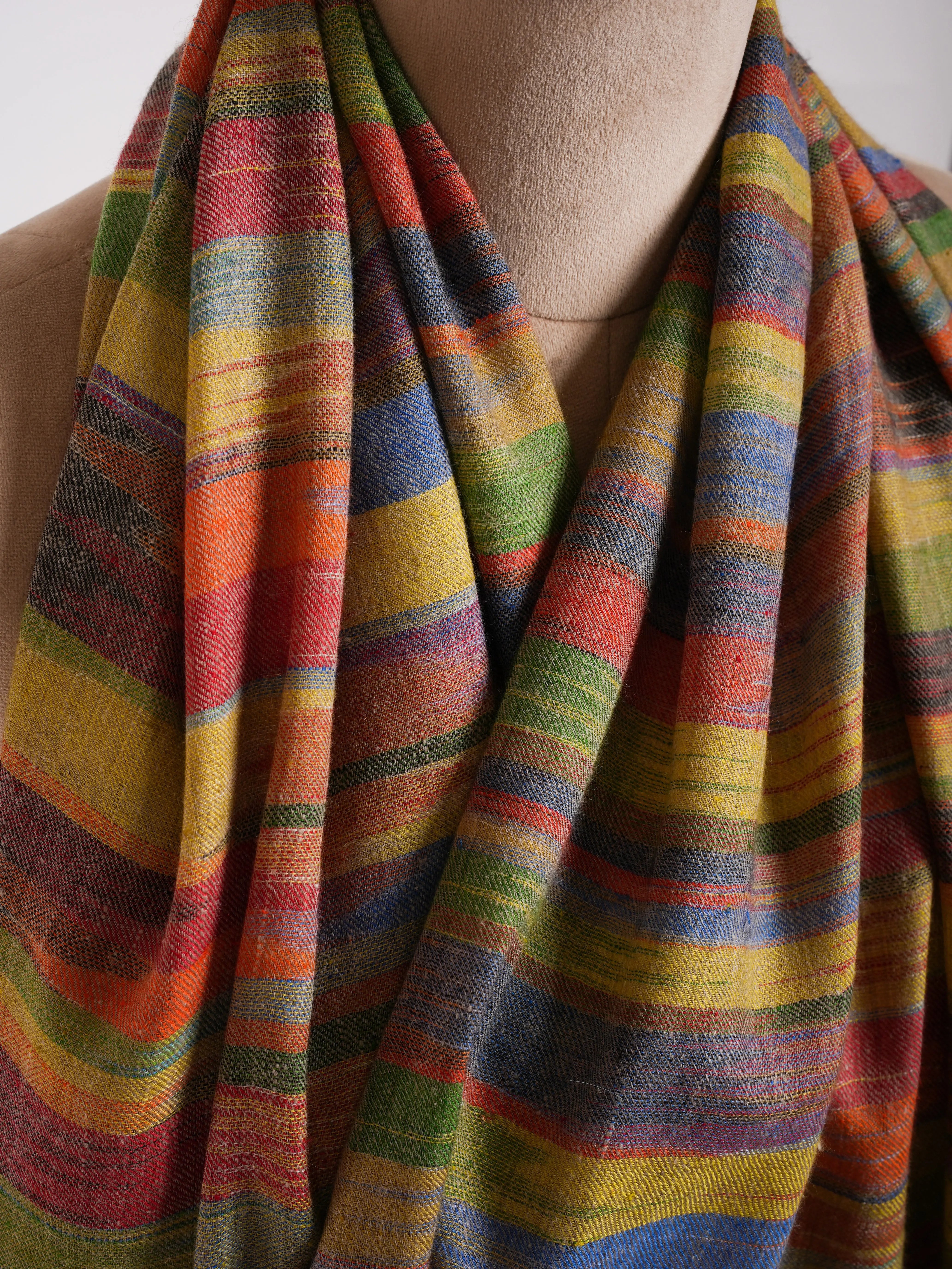 Handwoven Space Dyed Ikat Kashmiri Pashmina Shawl Shahkaar