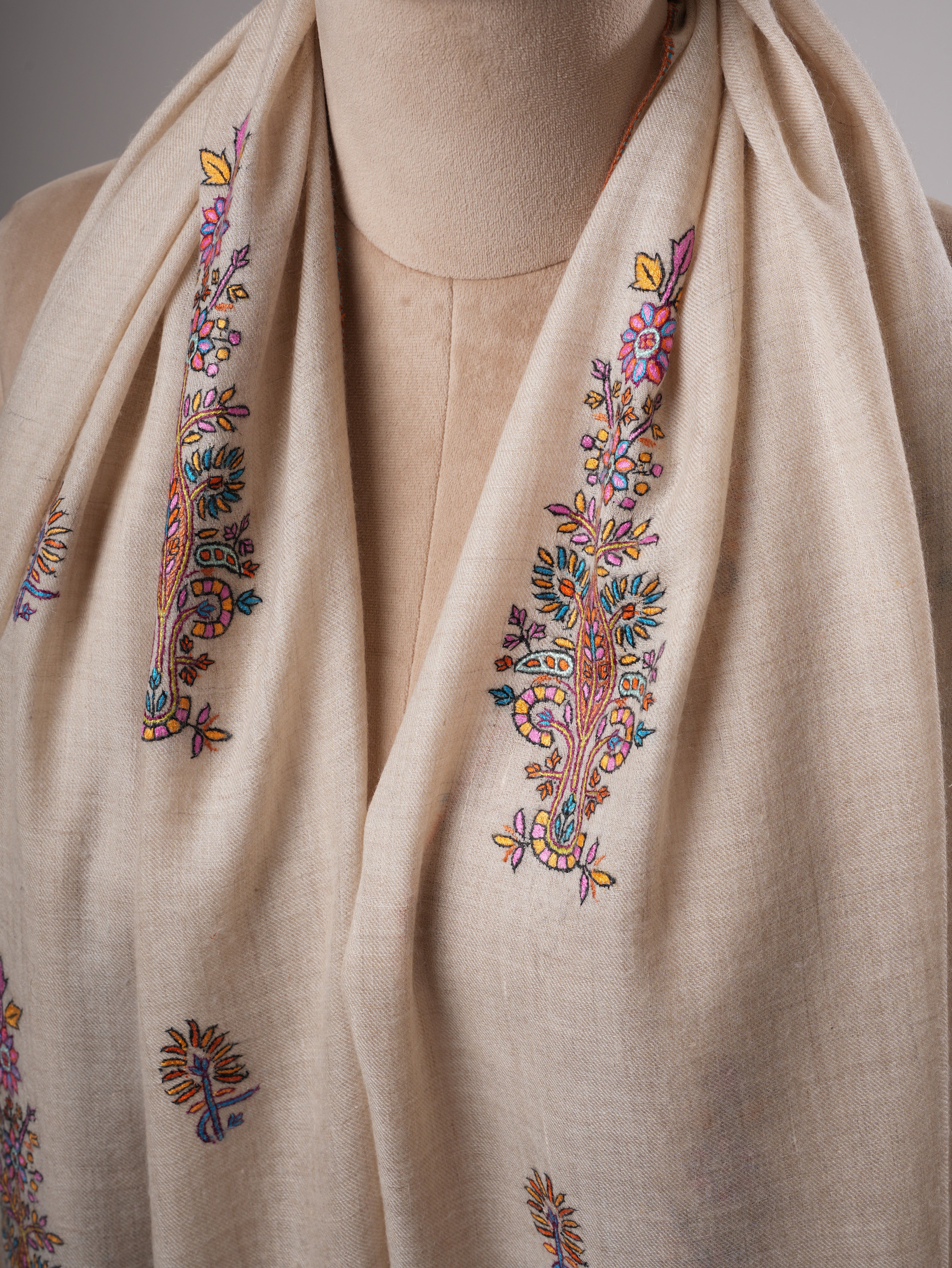 Ivory Baby Soft Handwoven Shahkaar Pashmina Shawl Shahkaar