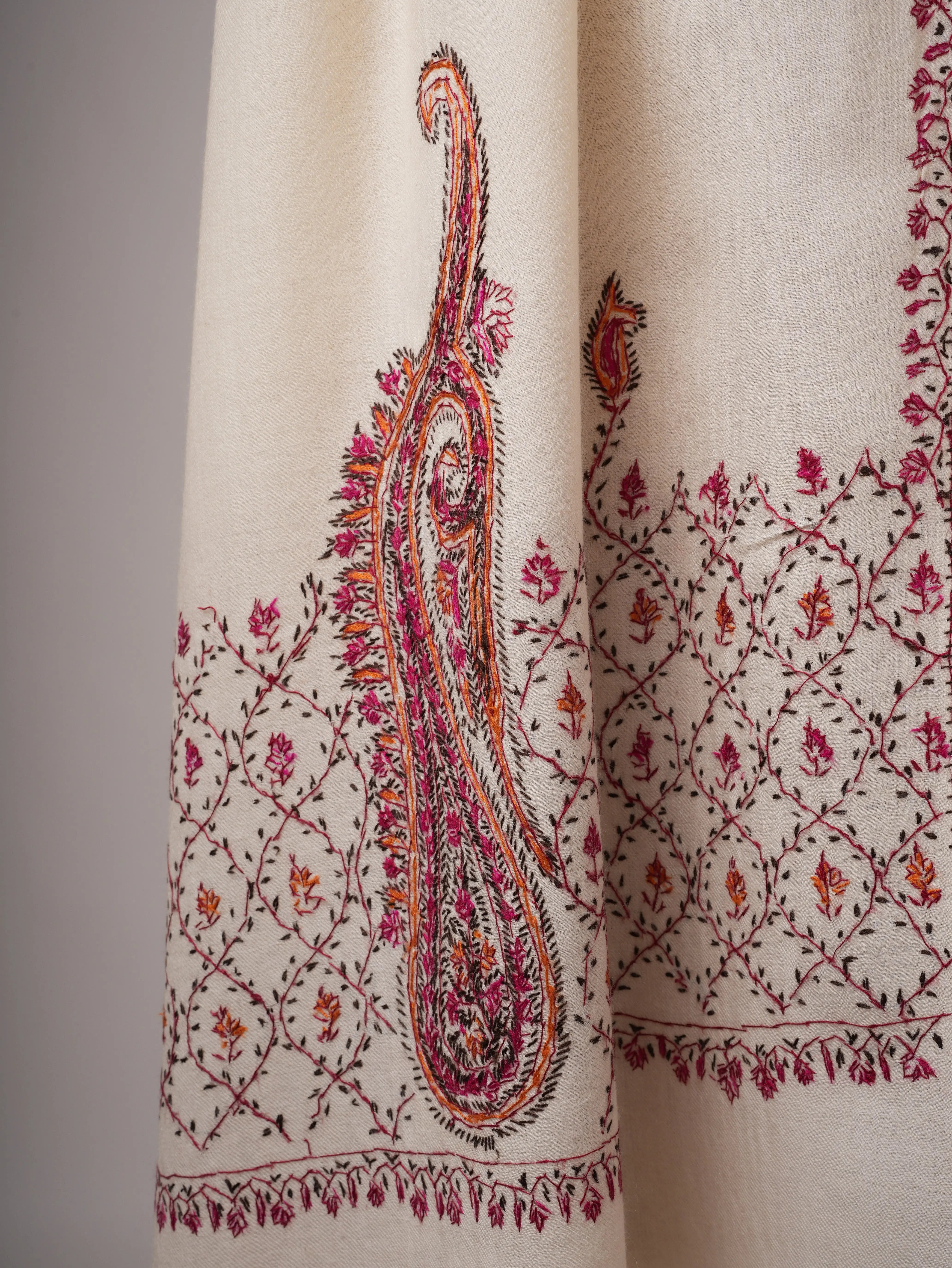 Ivory Hand Embroidered Fine Wool Shawl with Paisley Palla Shahkaar