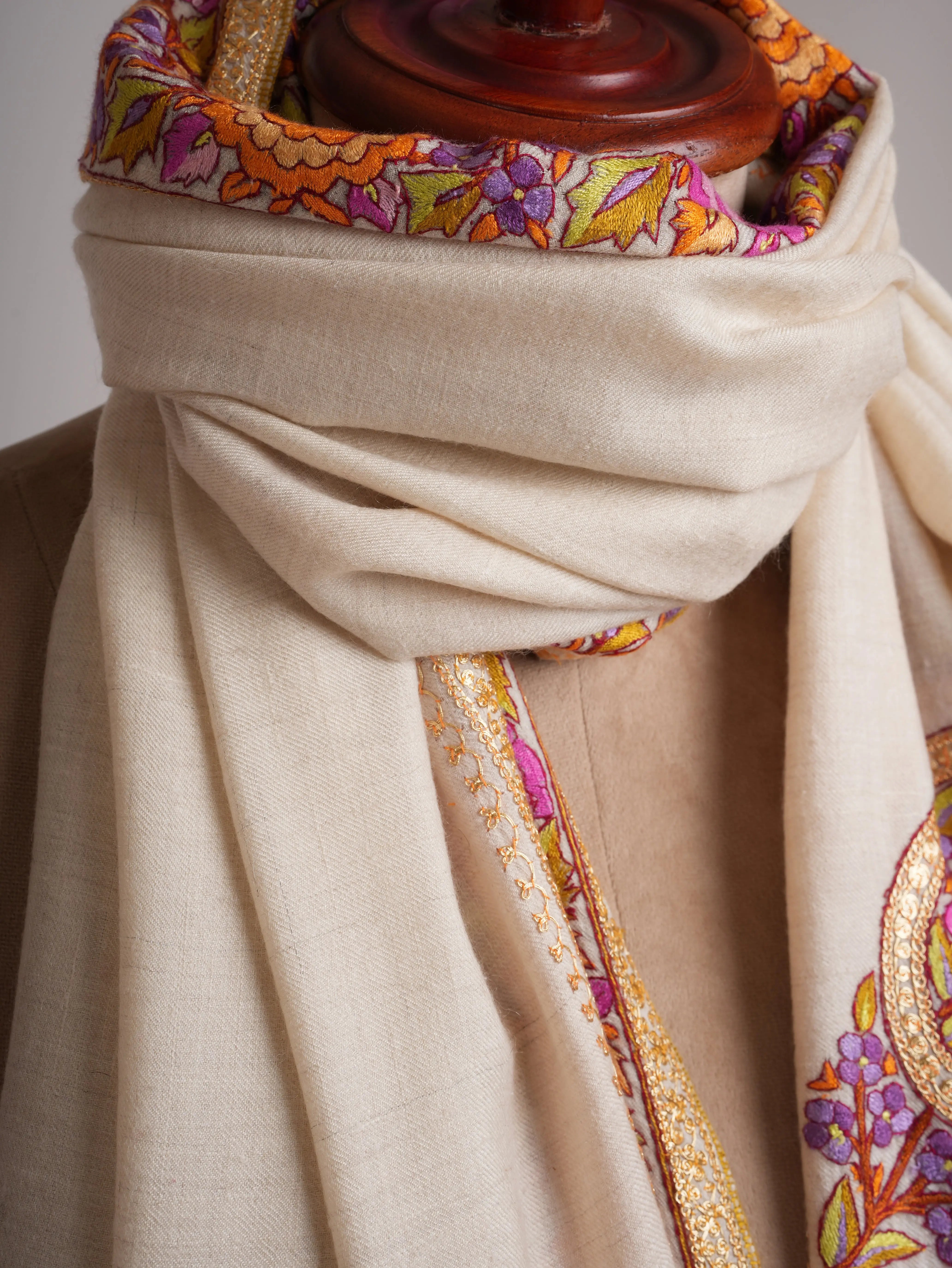 Ivory Pashmina Shawl with Fusion of Papermachie and Tilla Shahkaar