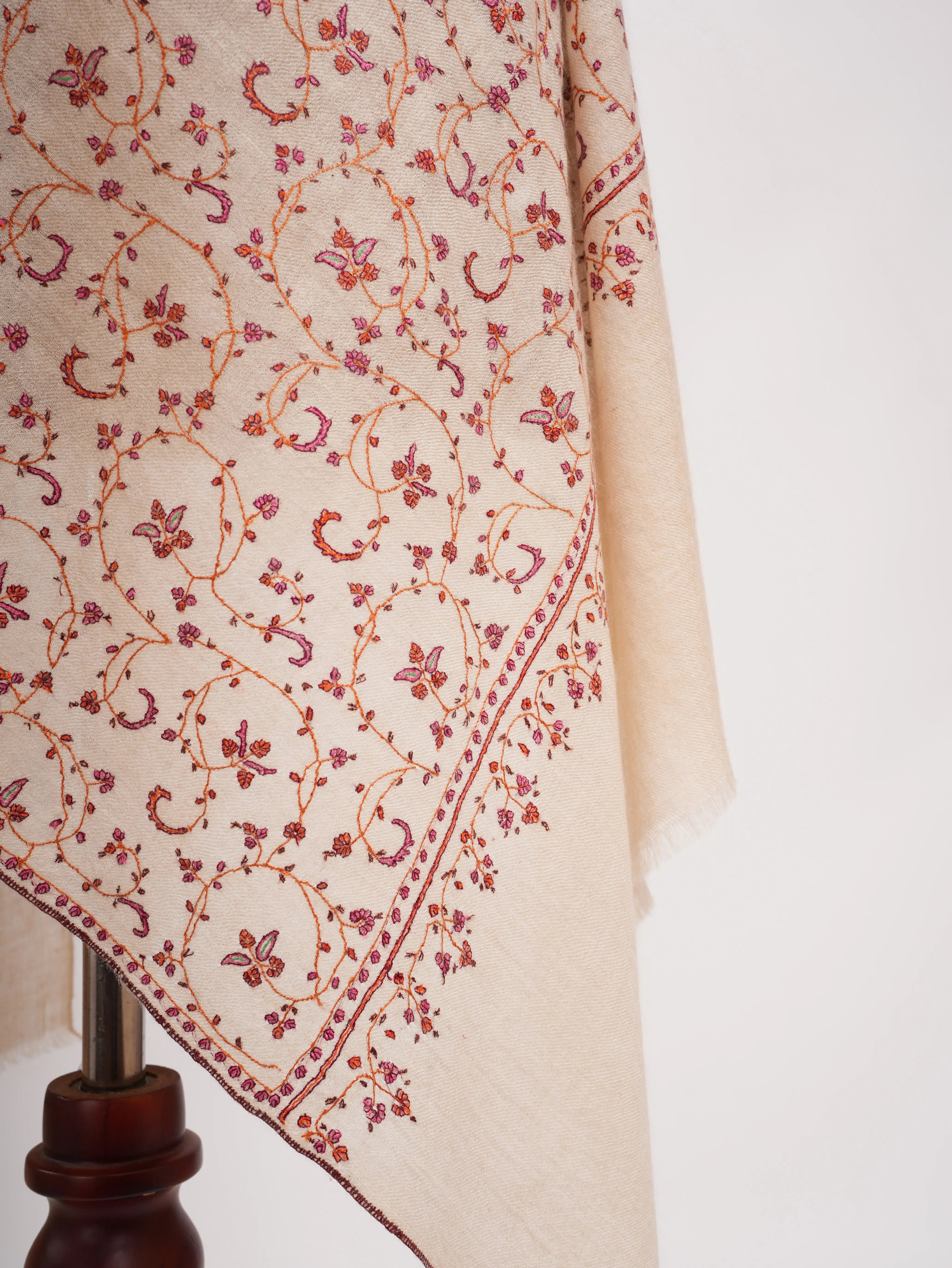 Ivory Sozni Embroidered Kashmiri Cashmere Scarf Shahkaar