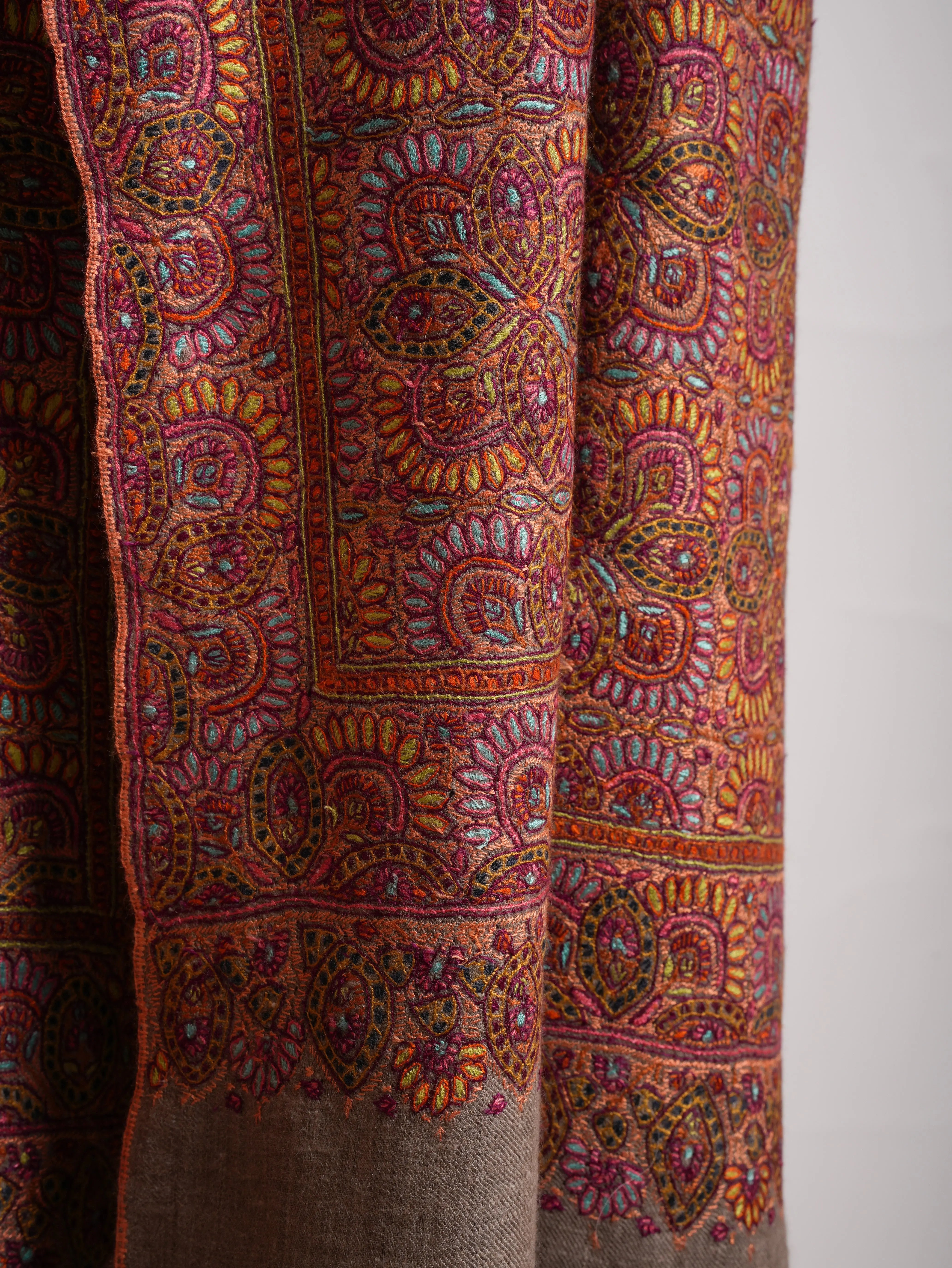 Khatamband Embroidered Natural Grey Pashmina Jamavar Shawl Shahkaar
