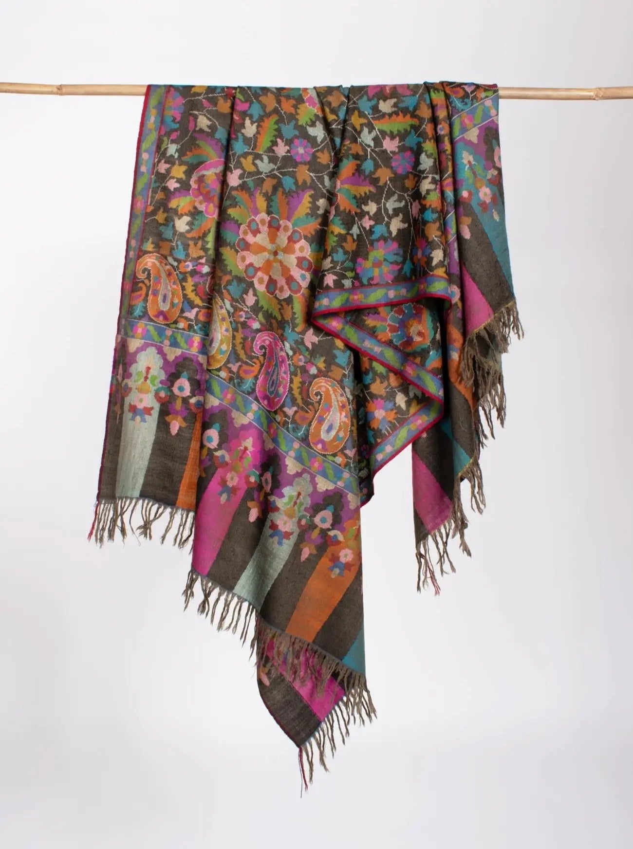 Luxuriously Warm Carbon Black Handloomed Kani Pashmina - WISBECH Shahkaar