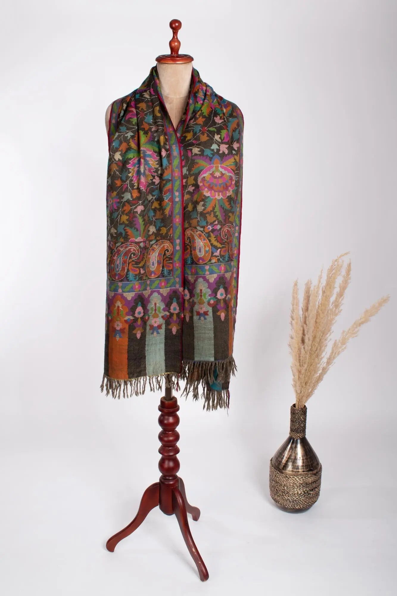 Luxuriously Warm Carbon Black Handloomed Kani Pashmina - WISBECH Shahkaar