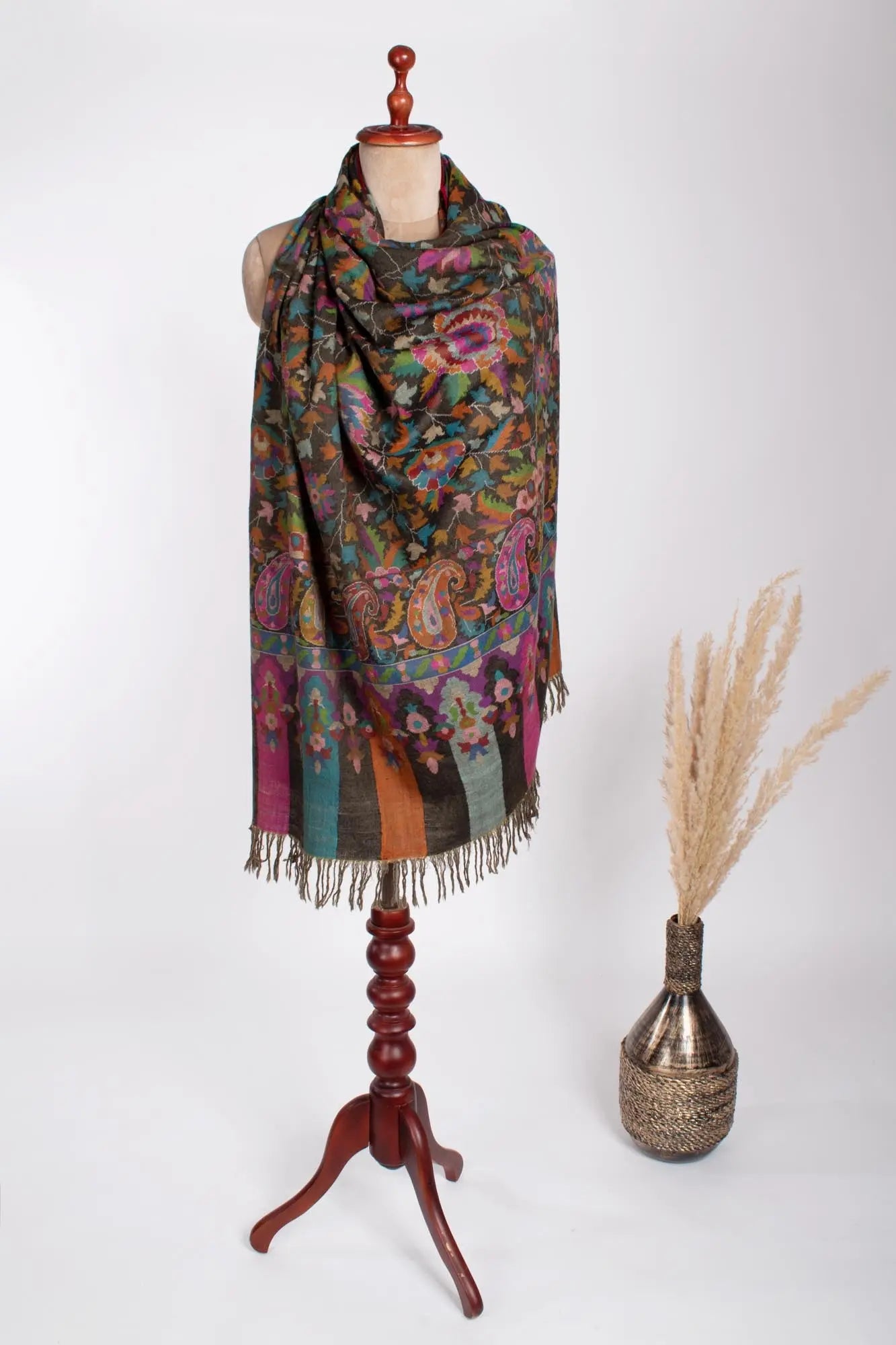 Luxuriously Warm Carbon Black Handloomed Kani Pashmina - WISBECH Shahkaar
