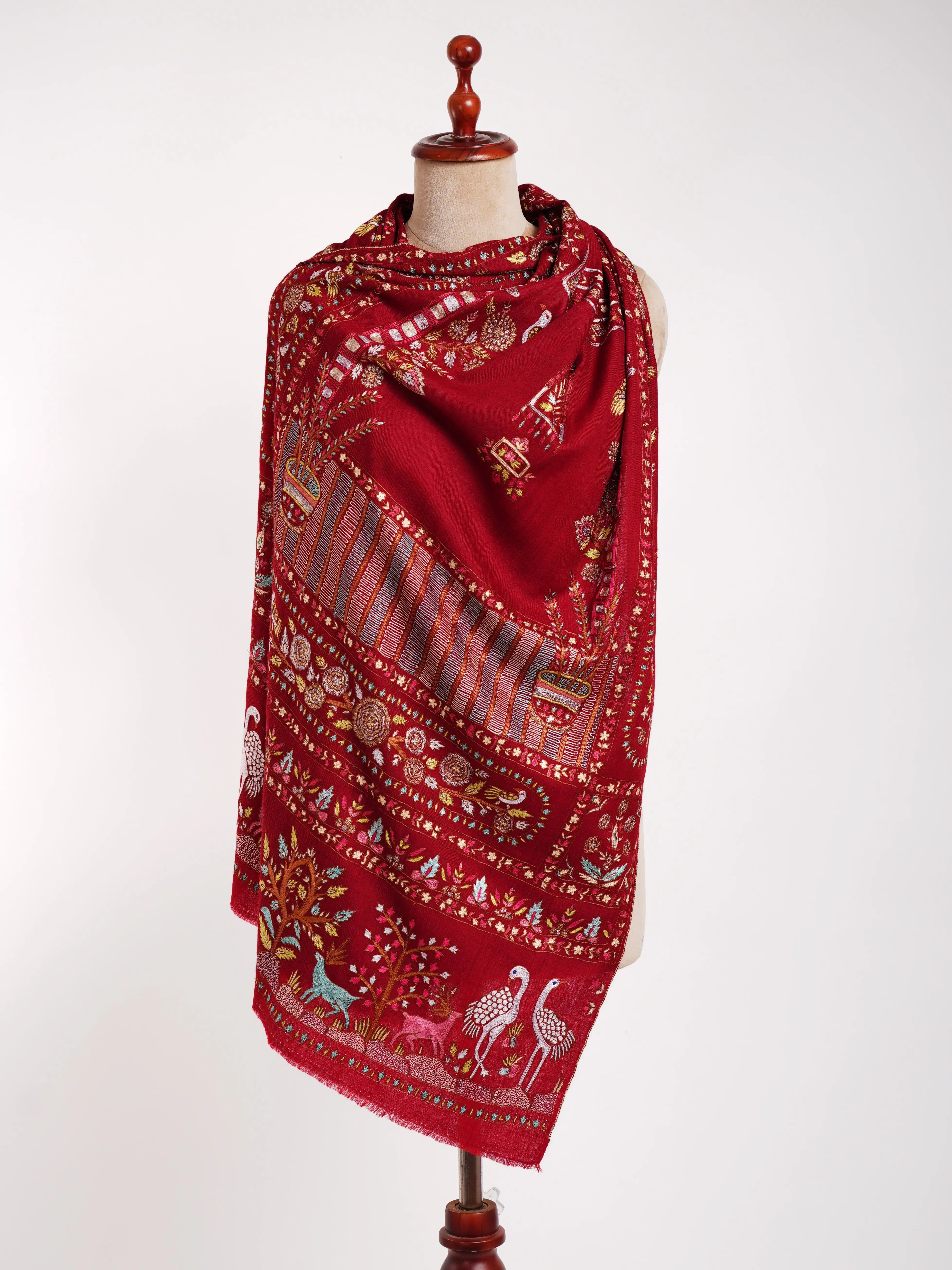 Metallic Zari and Art Silk Fusion Embroidered Pashmina Shawl Shahkaar
