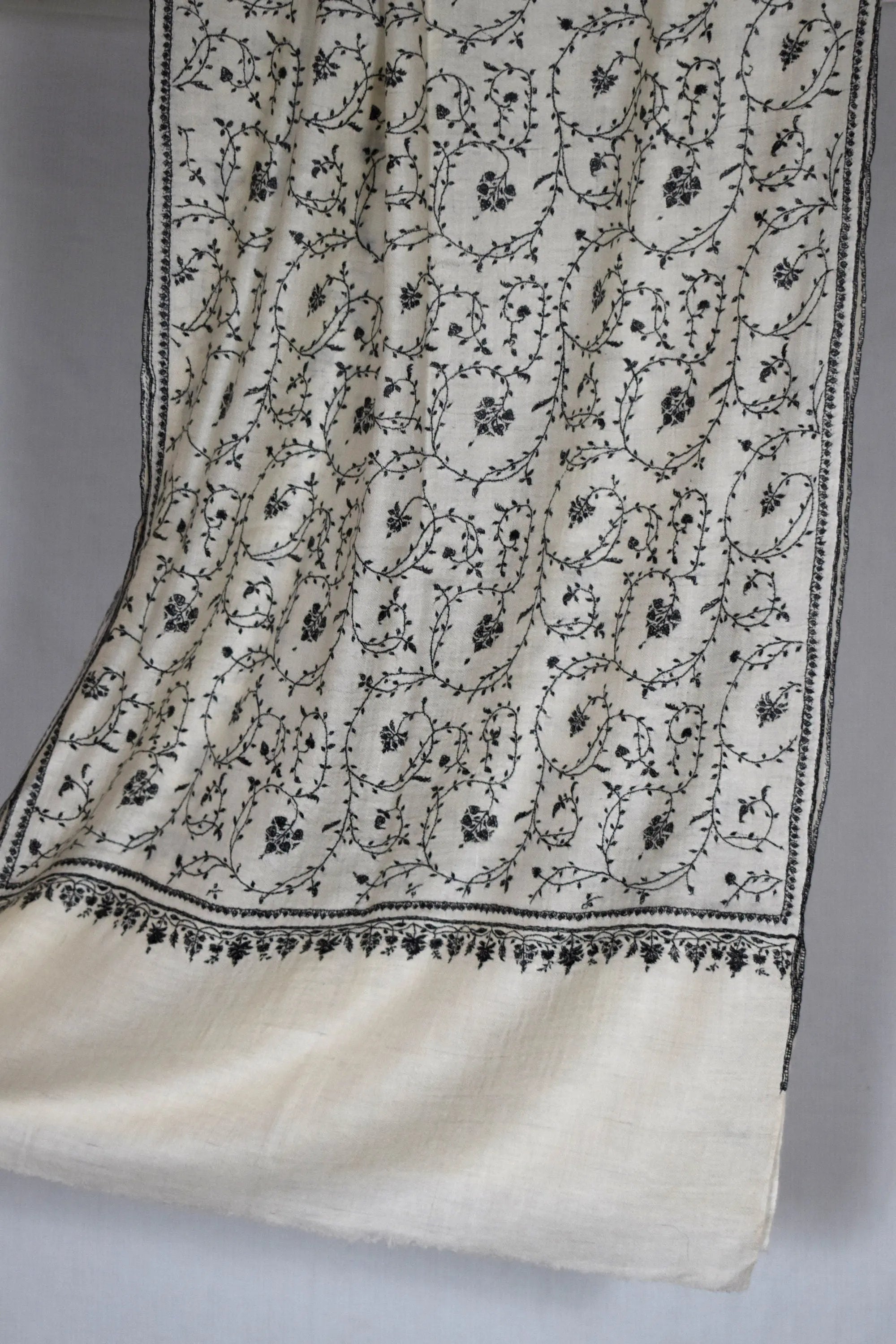 Monochrome Sozni Pure Pashmina/Cashmere Scarf Wrap Jali, Handwoven on Hand loom & Hand Embroided in Kashmir, Luxury, Masterpiece. Shahkaar