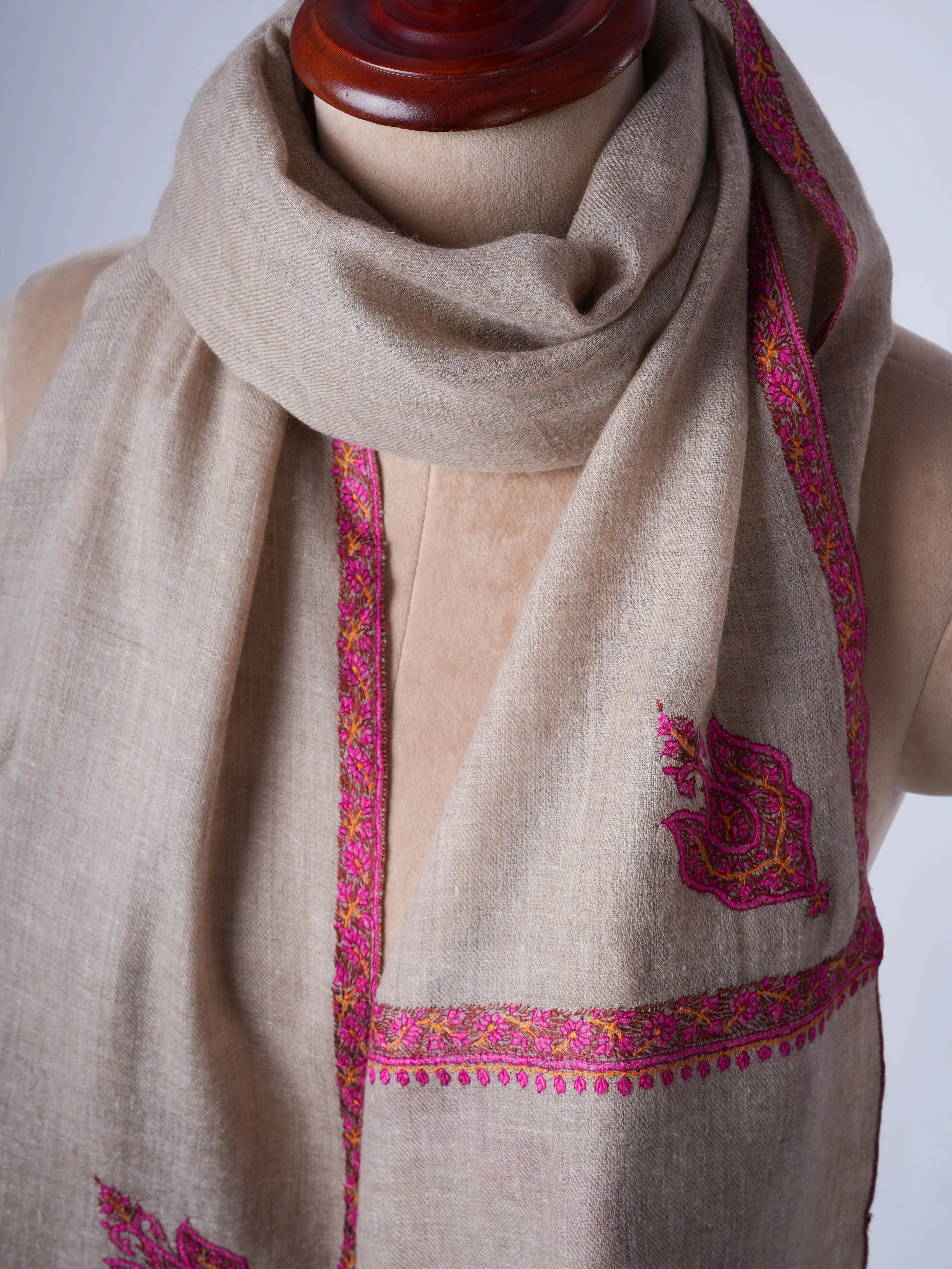 Embroidery Shahtoosh Scarf For Sale Shahtoosh Shawl Buy Online Outlet