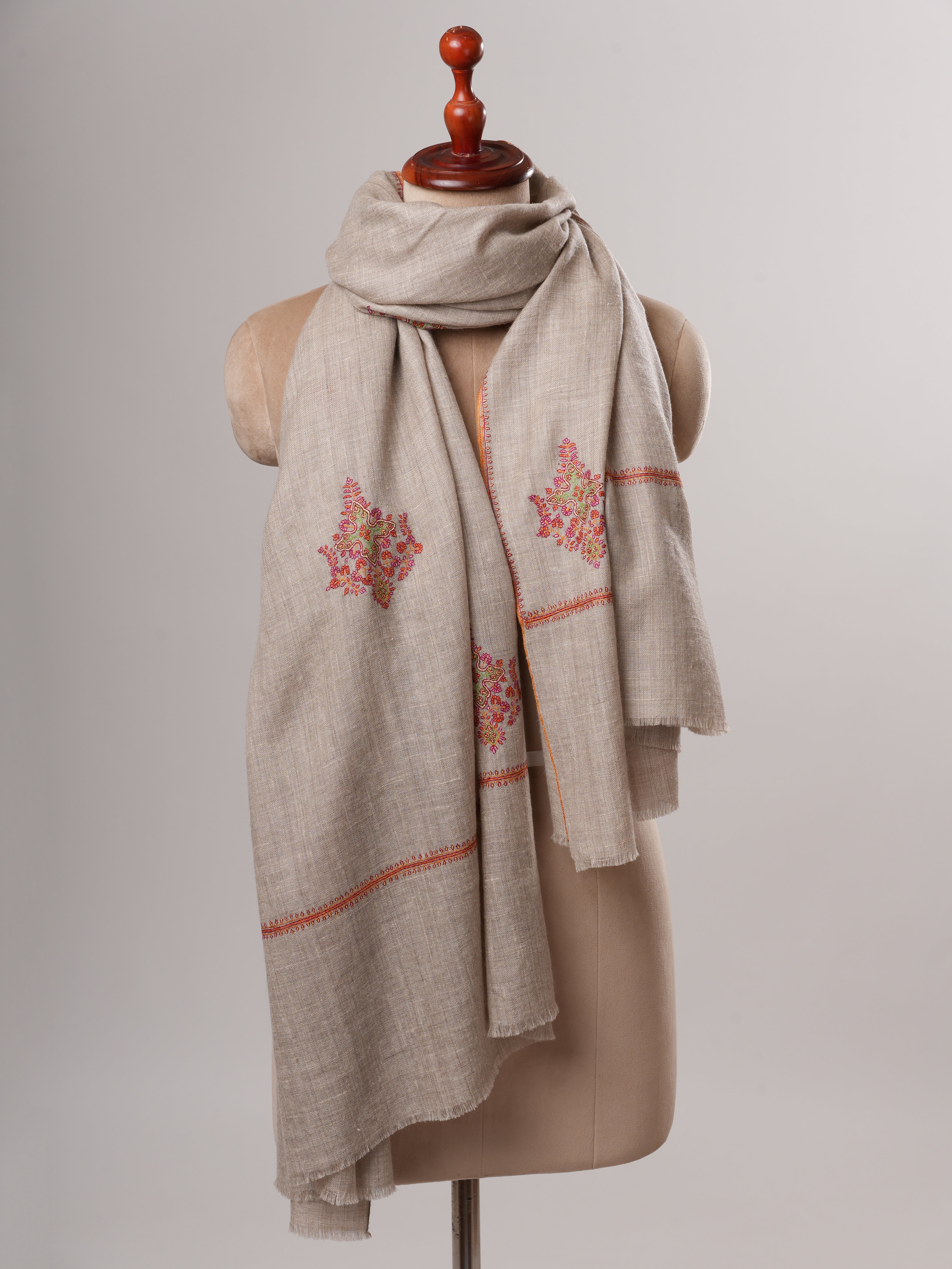 Natural Grey Hand Embroidered Buteh Kashmiri Pashmina Shawl Shahkaar