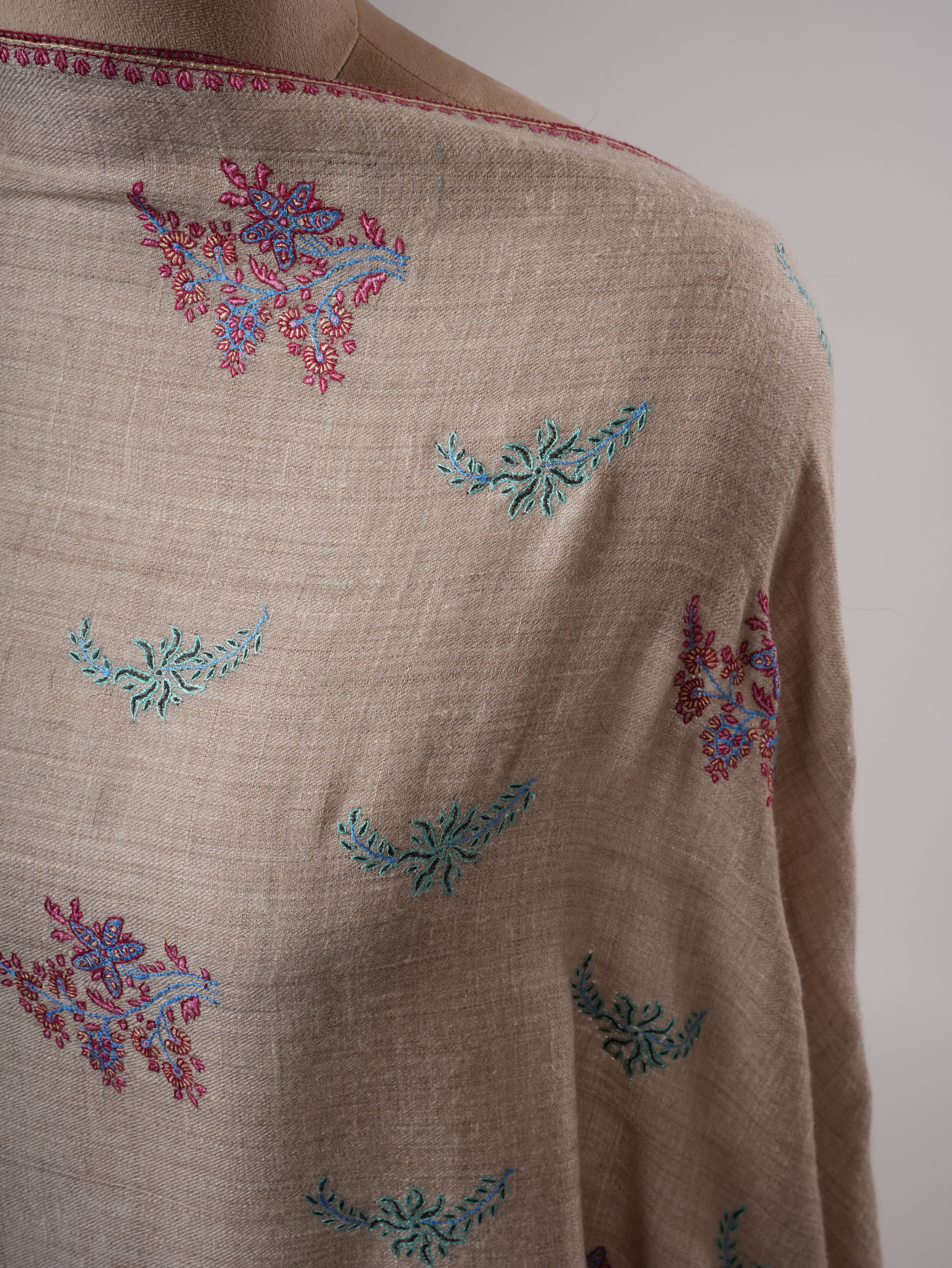 Natural Grey Handloomed Shahkaar Pashmina Shawl with Sozni Buteh Embroidery Shahkaar