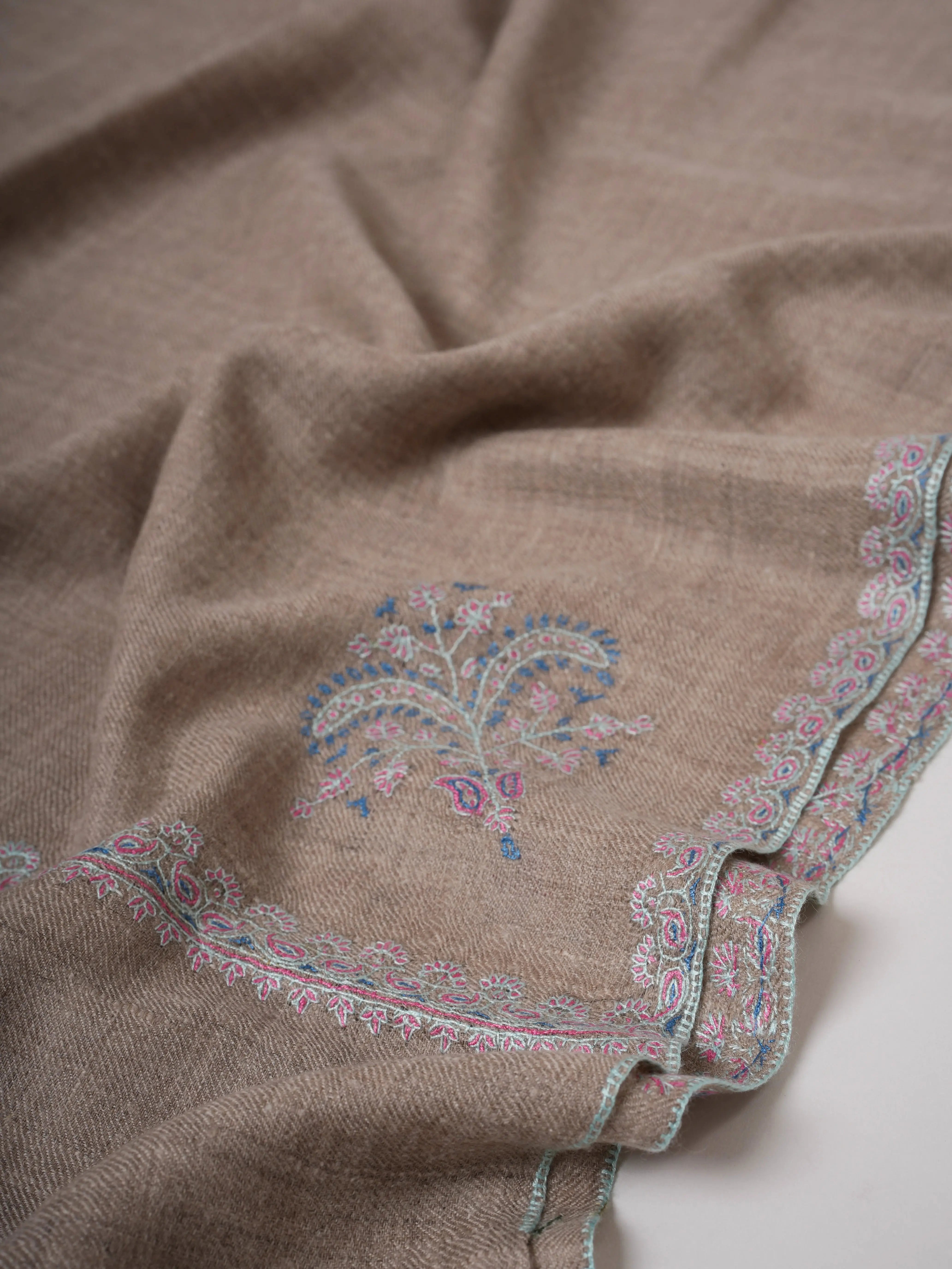 Natural Grey Hashia Hand Embroidered Cashmere Scarf – Baby Soft Shahkaar