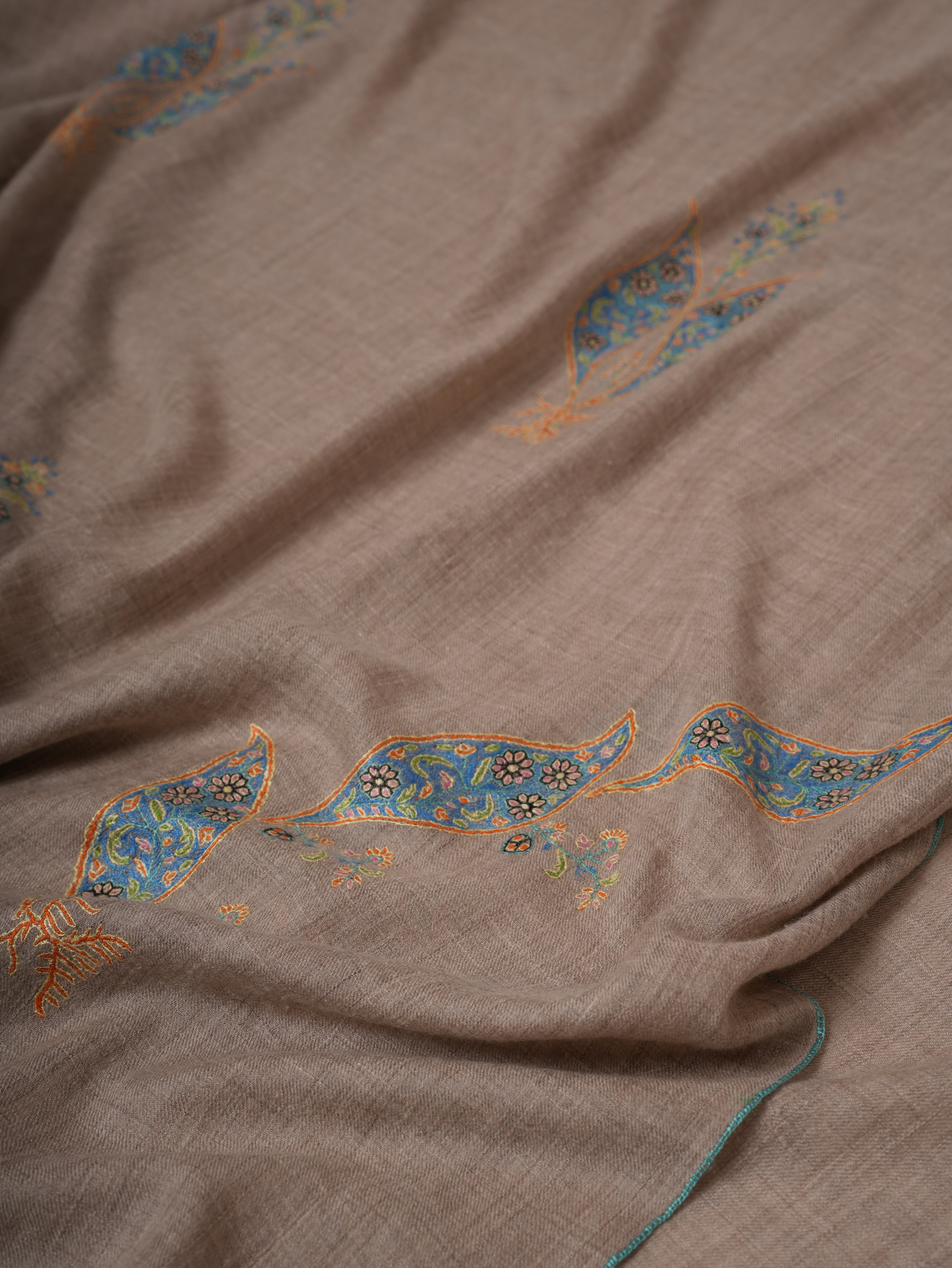 Natural Grey Kashmiri Pashmina Shawl with Hand Embroidered Buteh Motifs Shahkaar