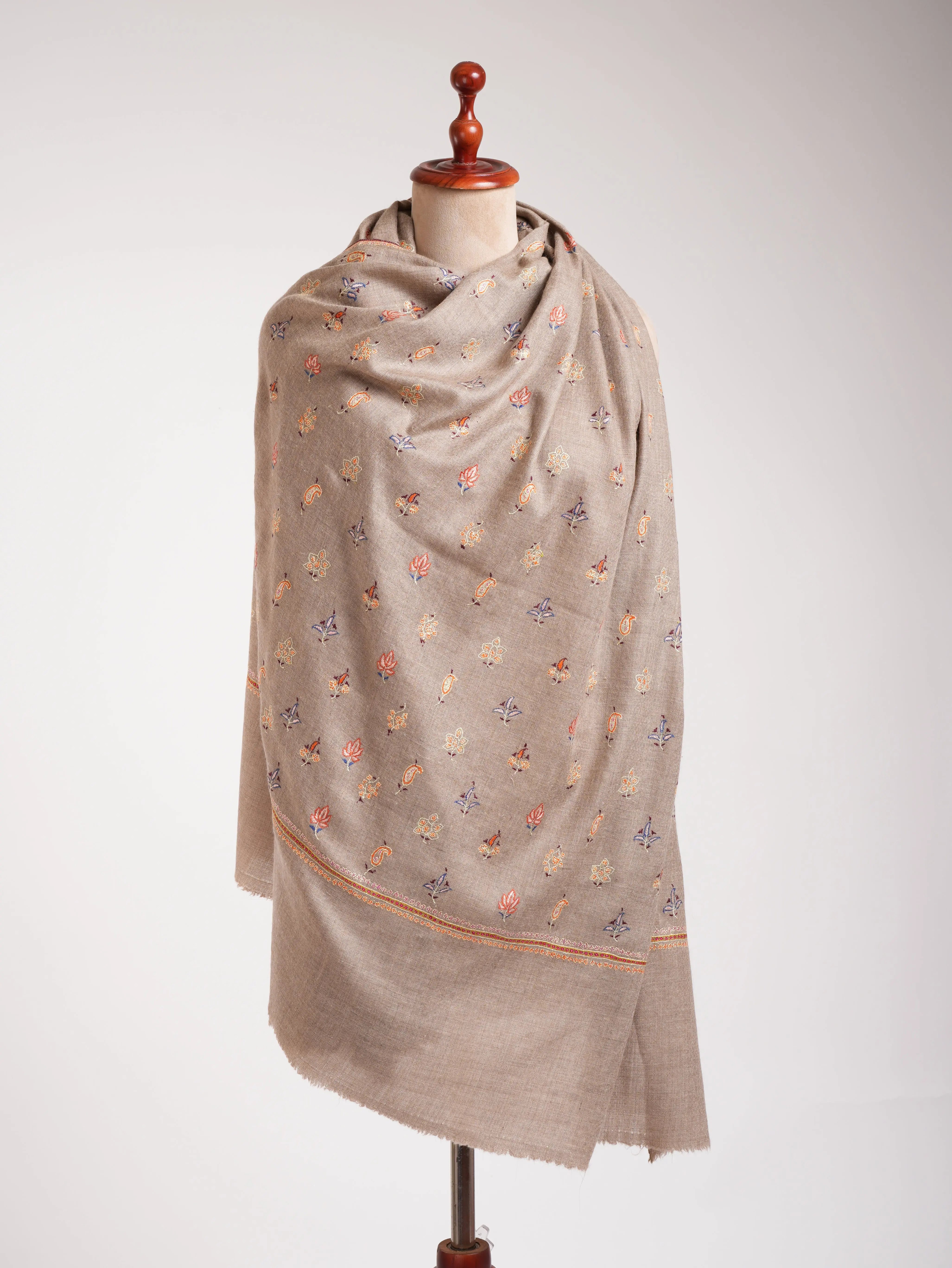 Natural Grey Small Buteh Sozni Embroidered Pashmina Shawl Shahkaar
