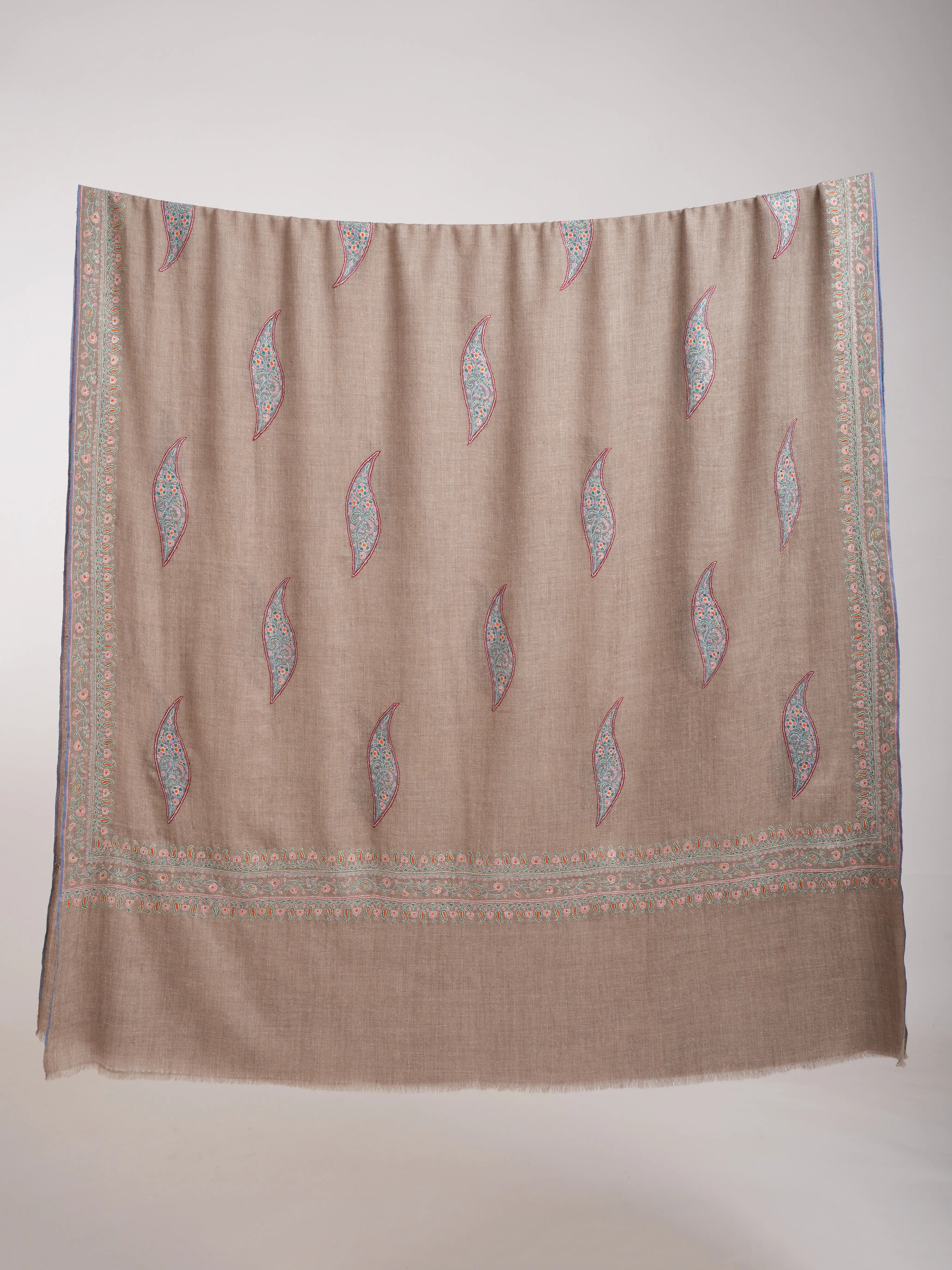 Natural Grey Sozni Embroidered Kashmiri Pashmina Shawl Shahkaar