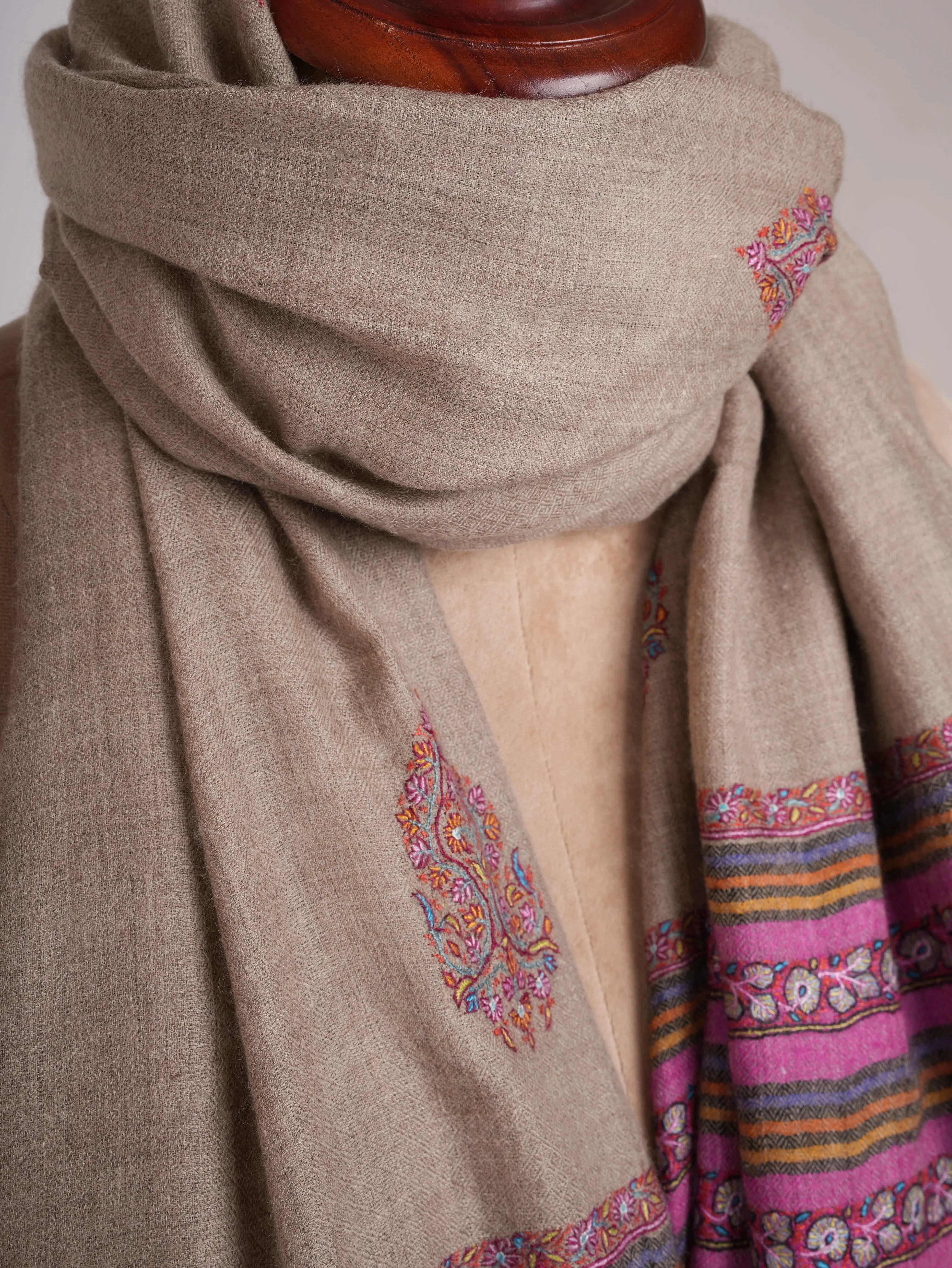 Soft Natural Grey Pashmina Shawl with Palla Embroidery Shahkaar