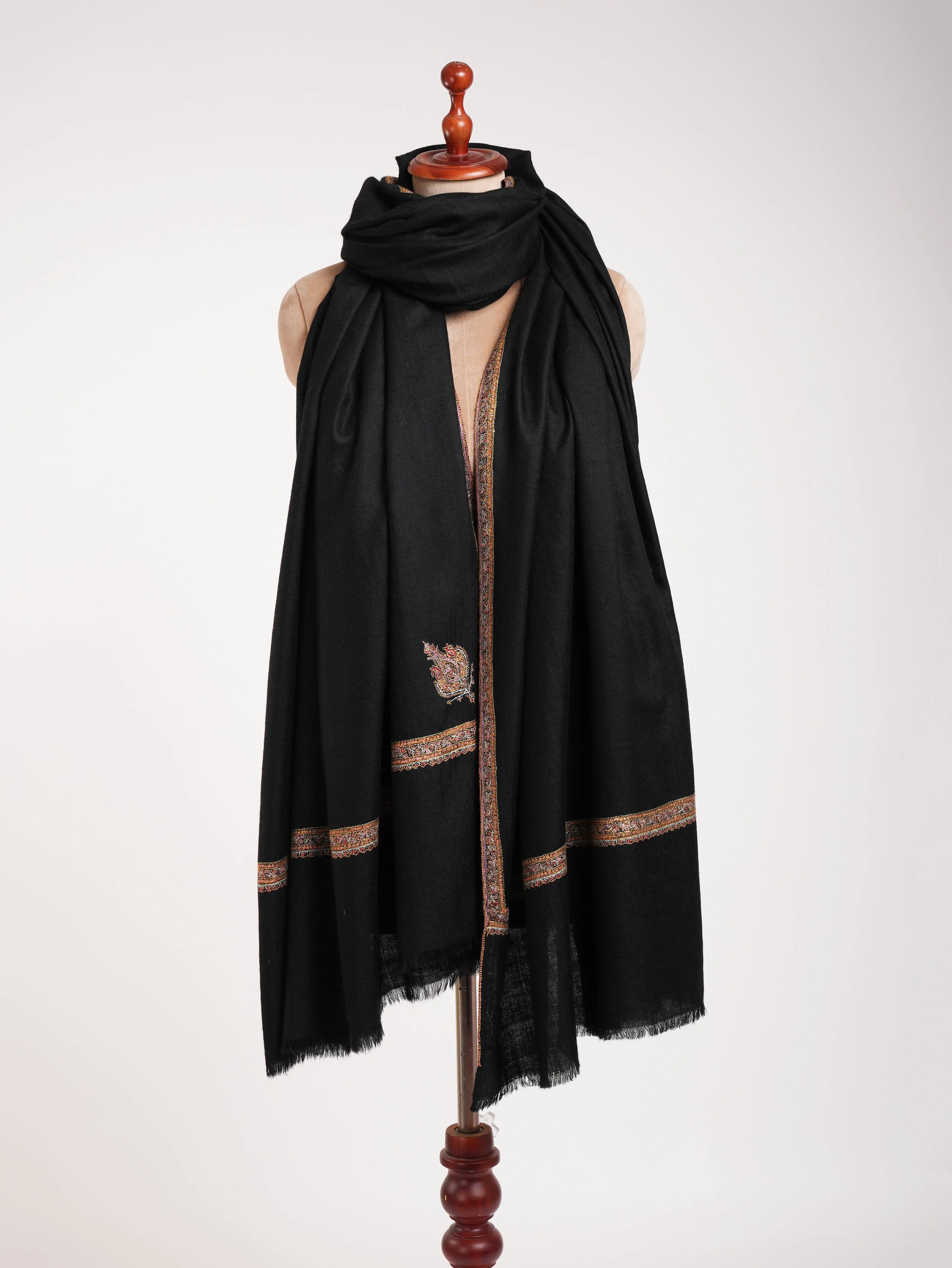 Sozni Black Kashmiri Pashmina XL Shawl Shahkaar