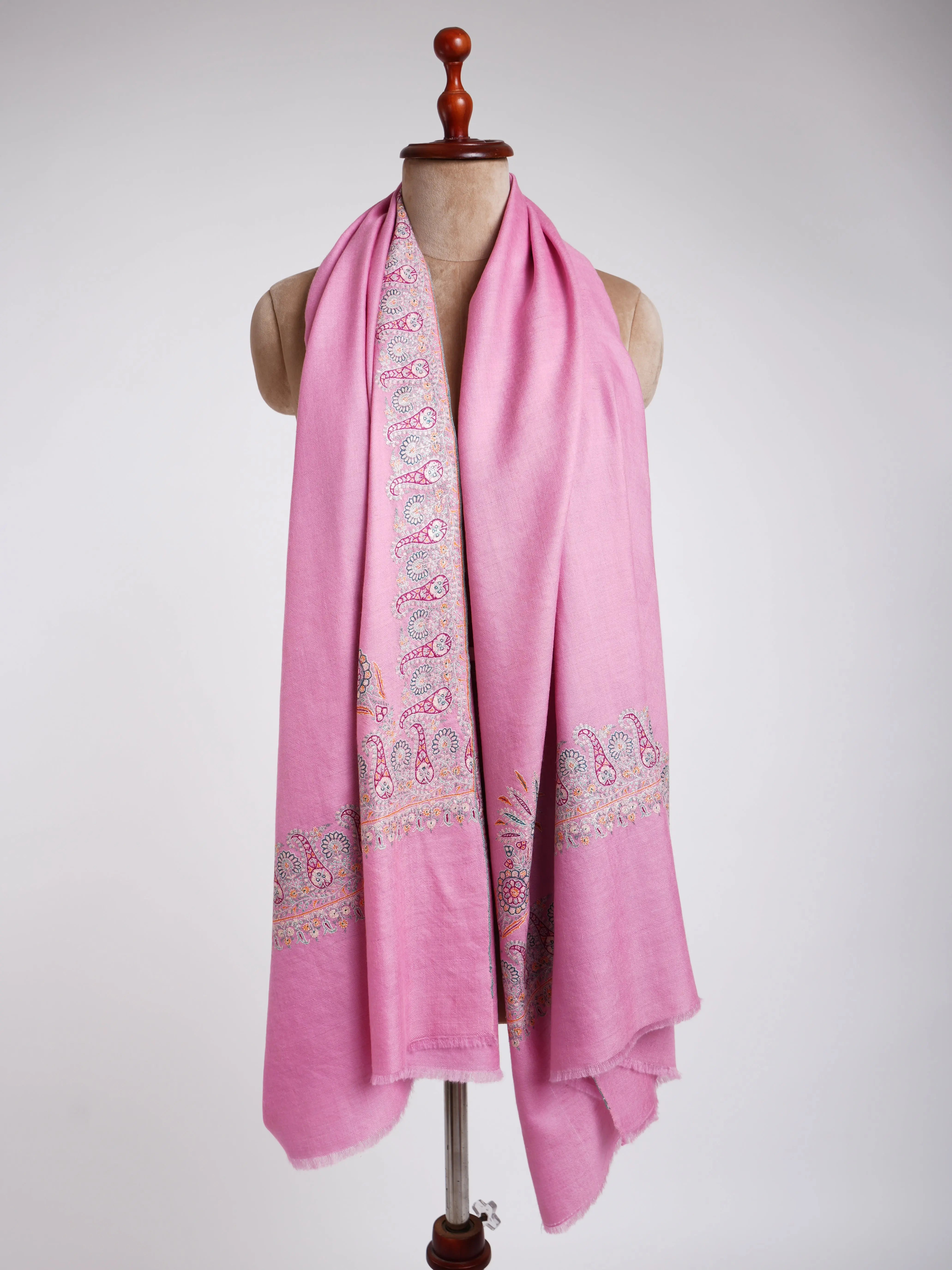 Sozni Daur Dar Hand Embroidered Pashmina Pink Shahkaar
