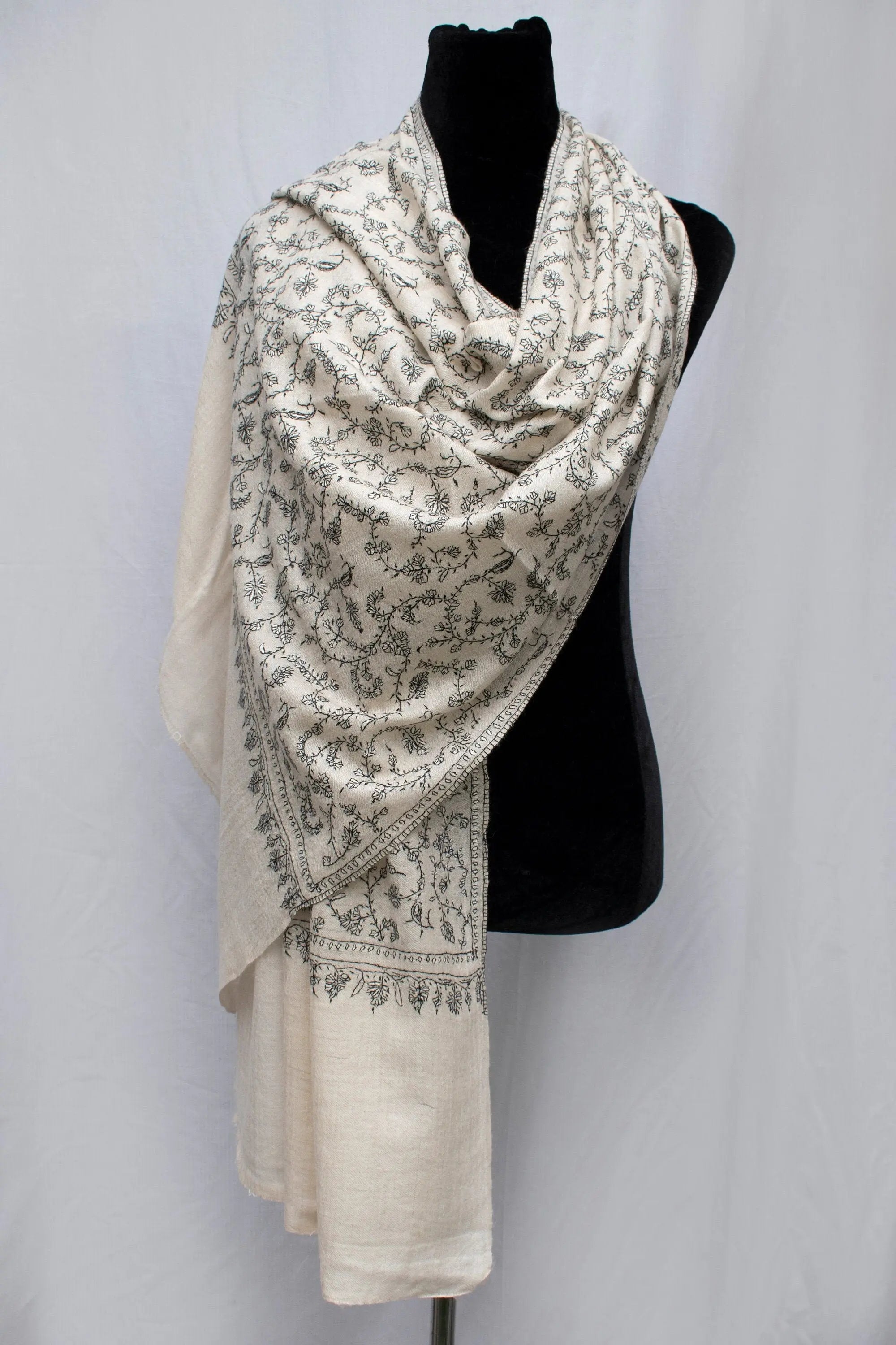 THE GREAT WINTERSALE Sozni Pure Pashmina Scarf Cashmere Wrap Jali, Handwoven, Handloom, Hand Embroidered Shahkaar