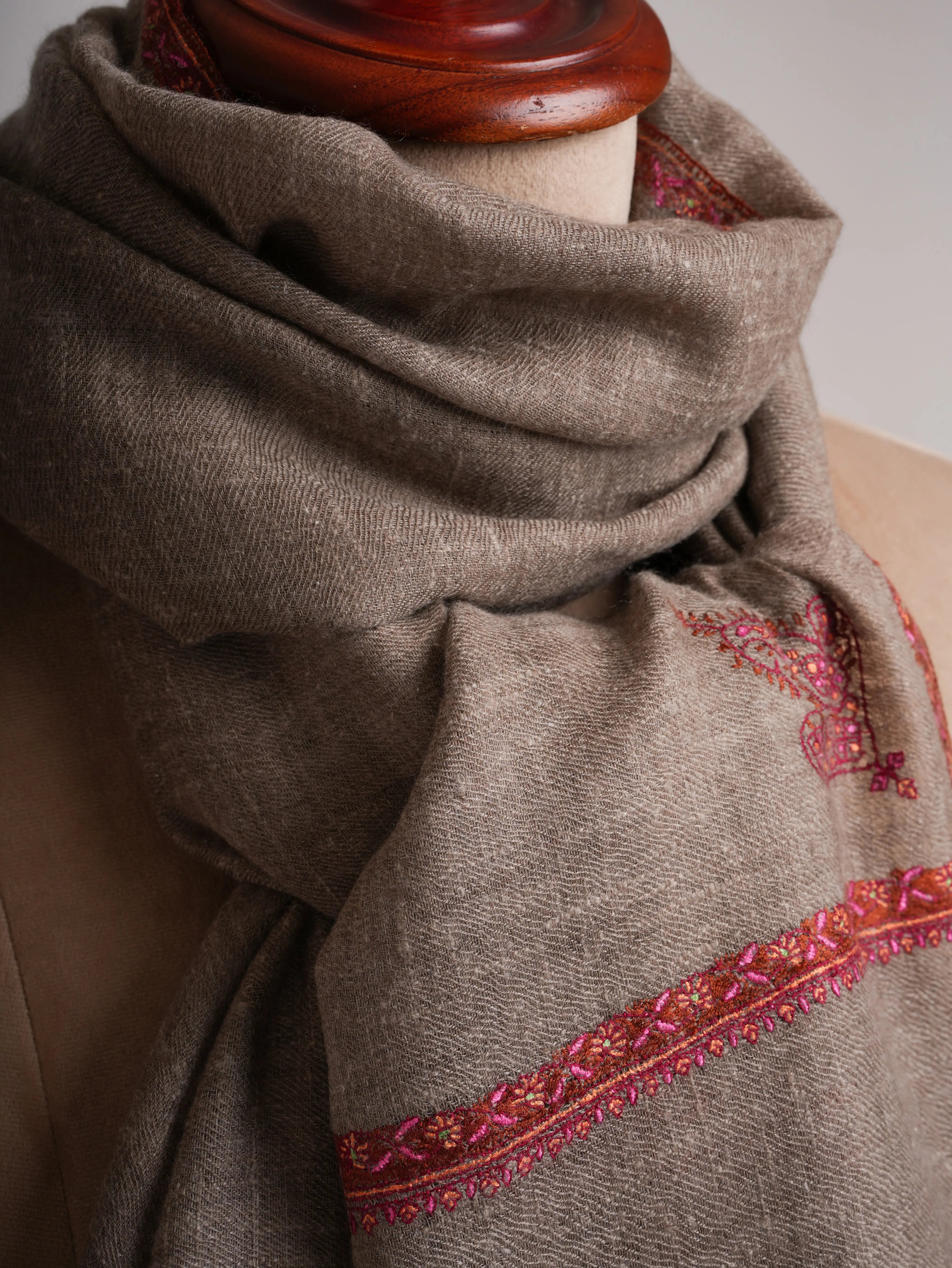 Toosh Color Bail Embroidered Cashmere Scarf Shahkaar